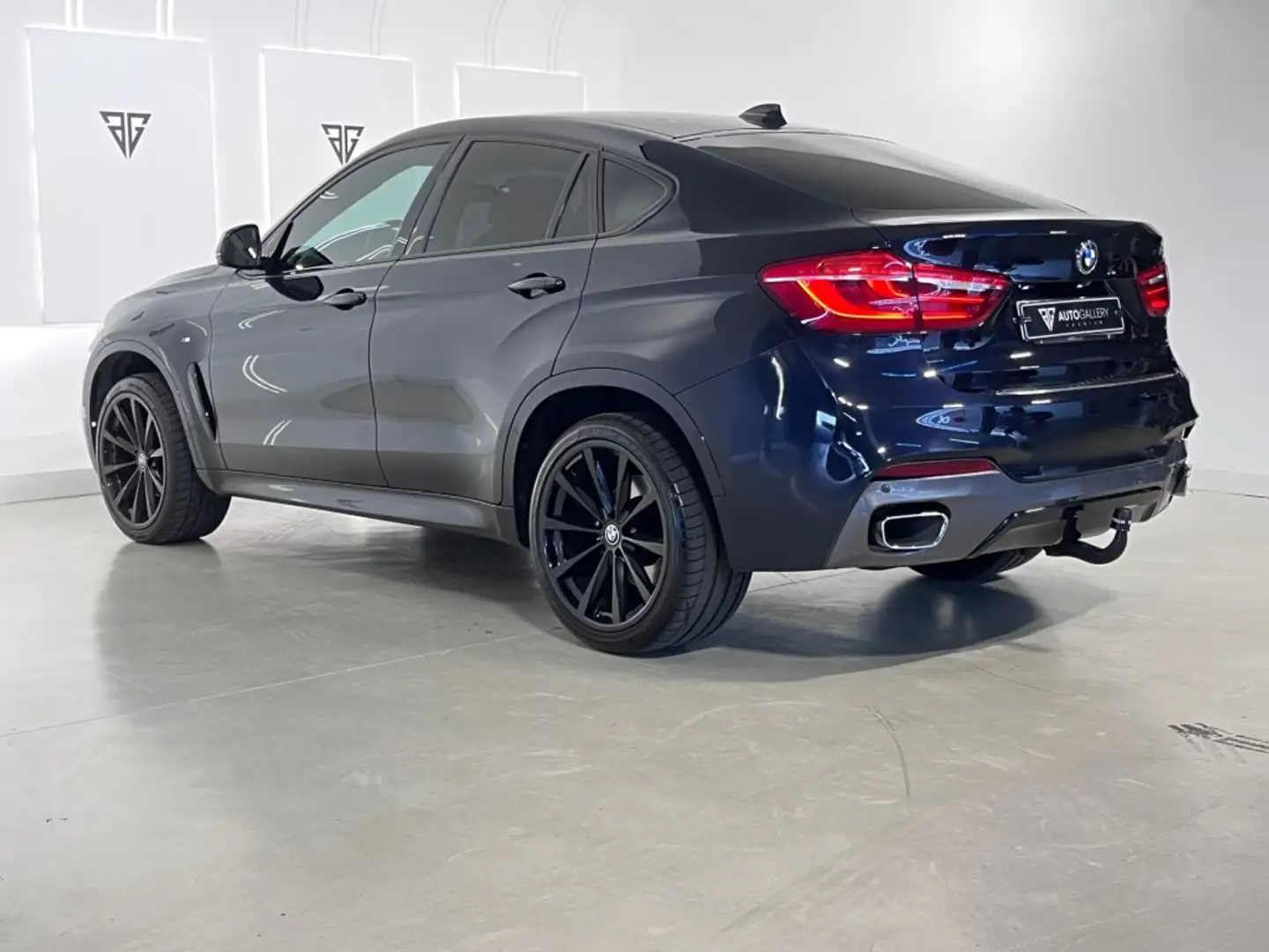 BMW X6 xDrive 40dA Zwart - 2