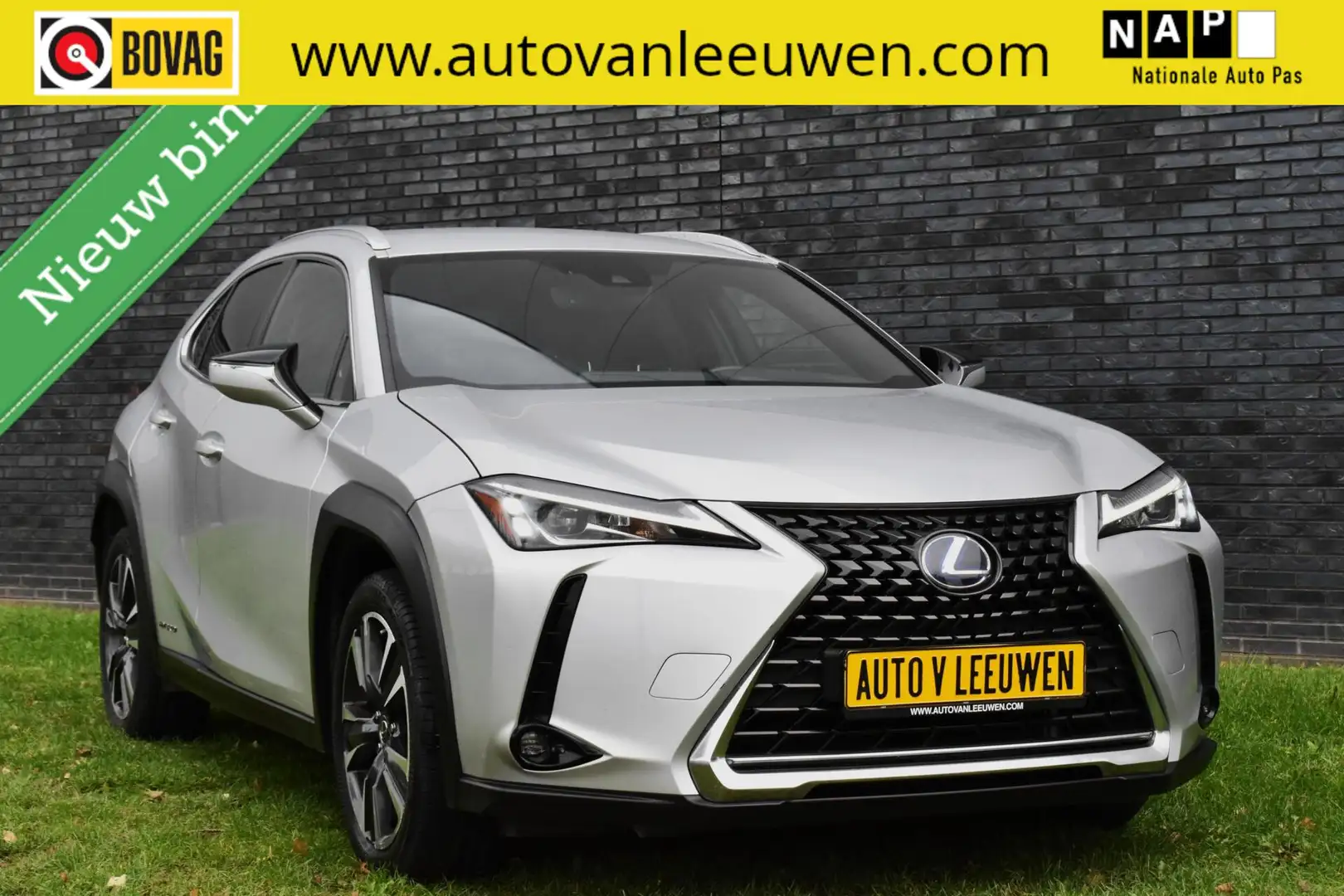 Lexus UX 250h Premium Edition LEDER/CAMERA/ACC/STOELVW/ETC.! Grijs - 1