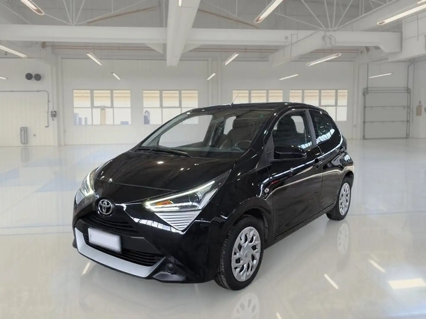 Toyota Aygo 1.0 VVT-i x-business 5 PORTE - 1