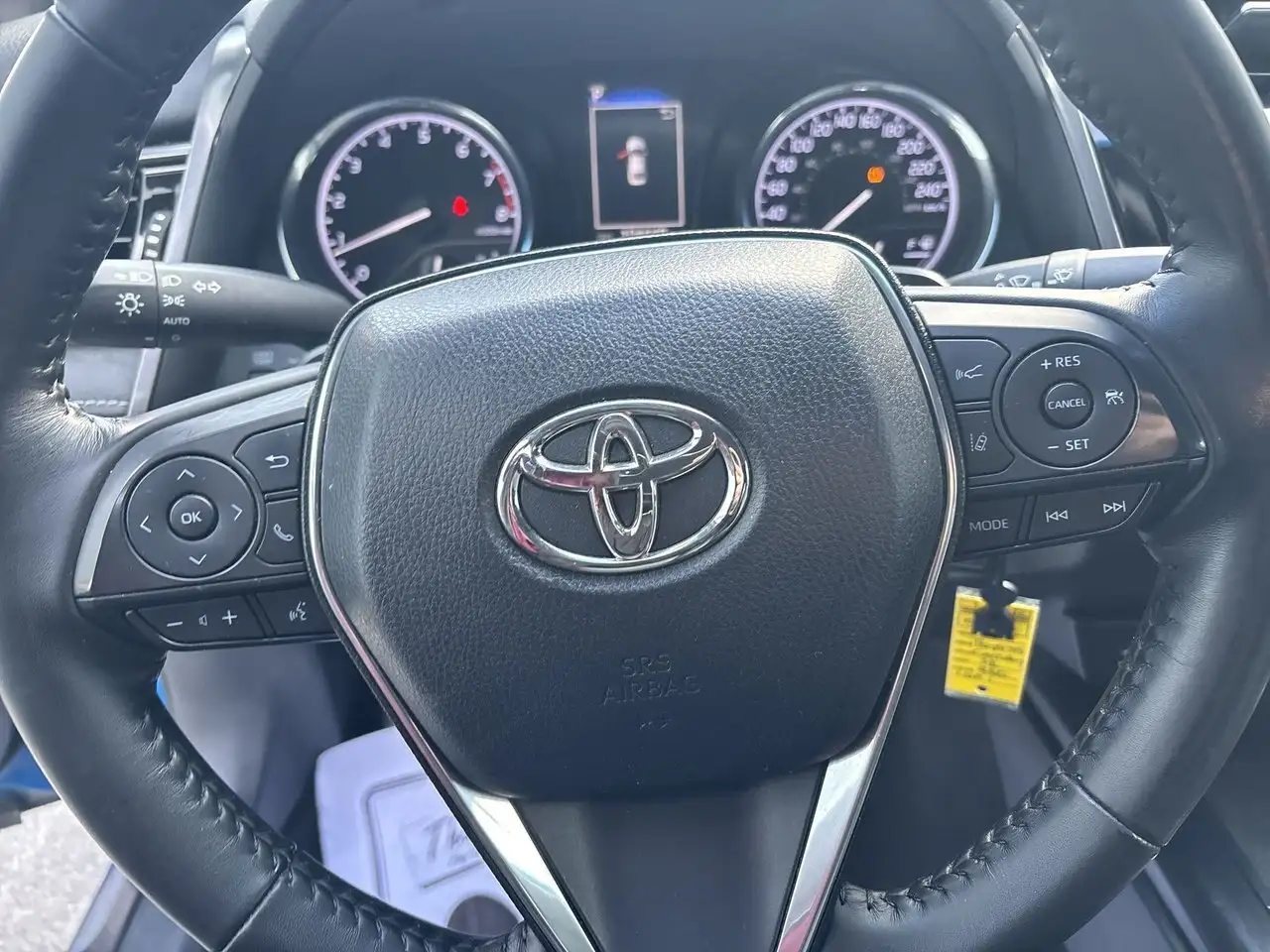 Toyota Camry снимка Toyota Camry