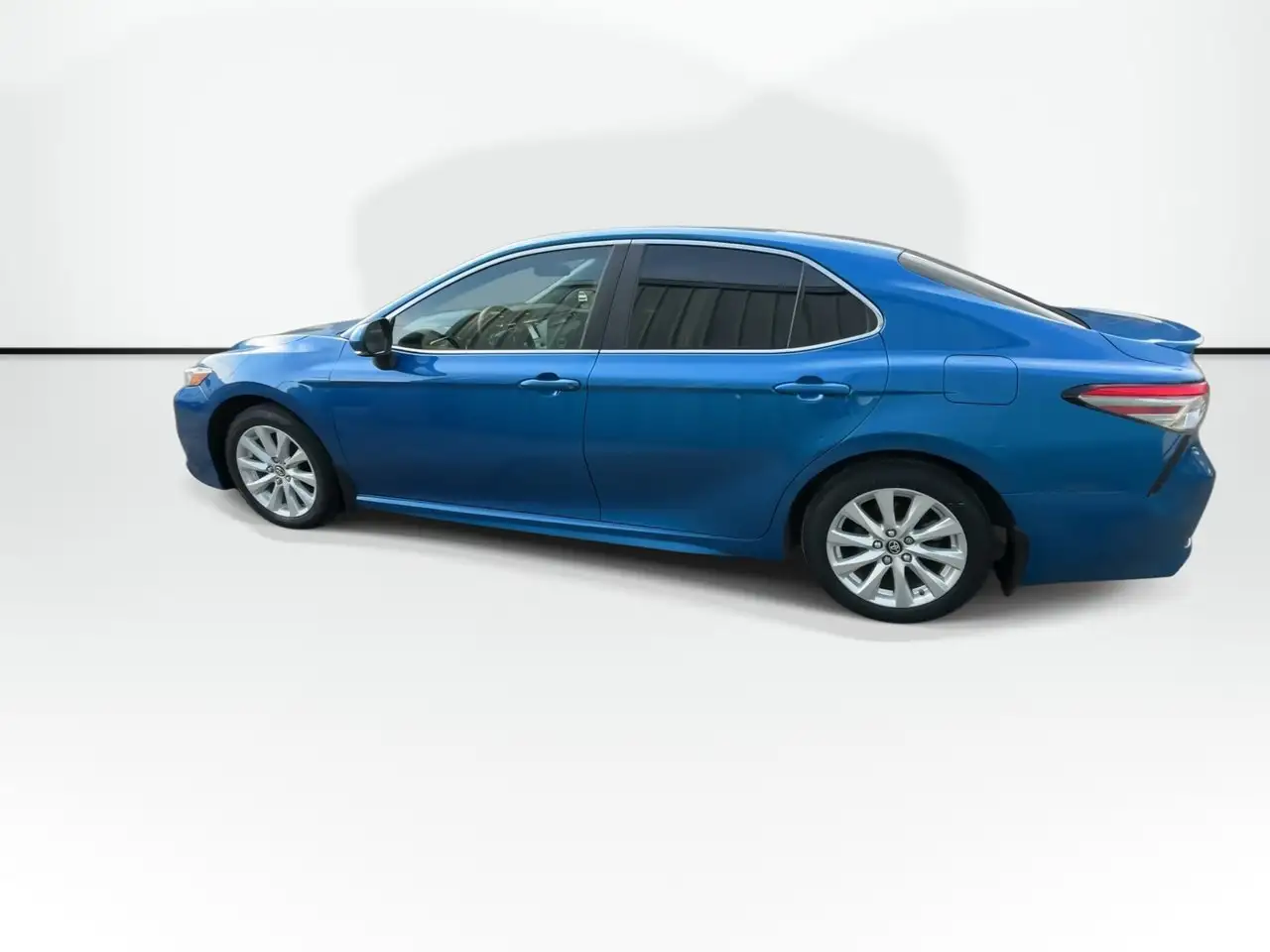 Toyota Camry снимка Toyota Camry