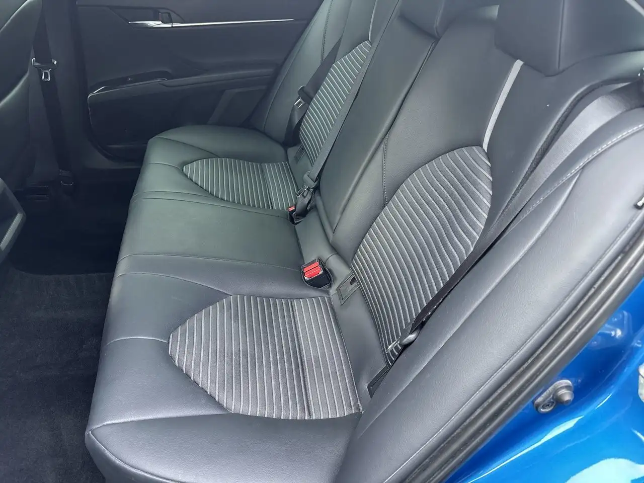 Toyota Camry снимка Toyota Camry