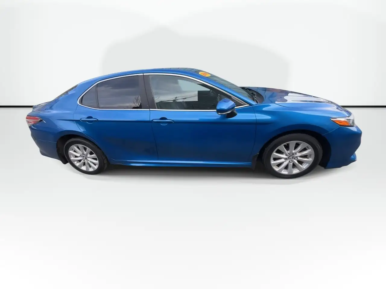 Toyota Camry снимка Toyota Camry