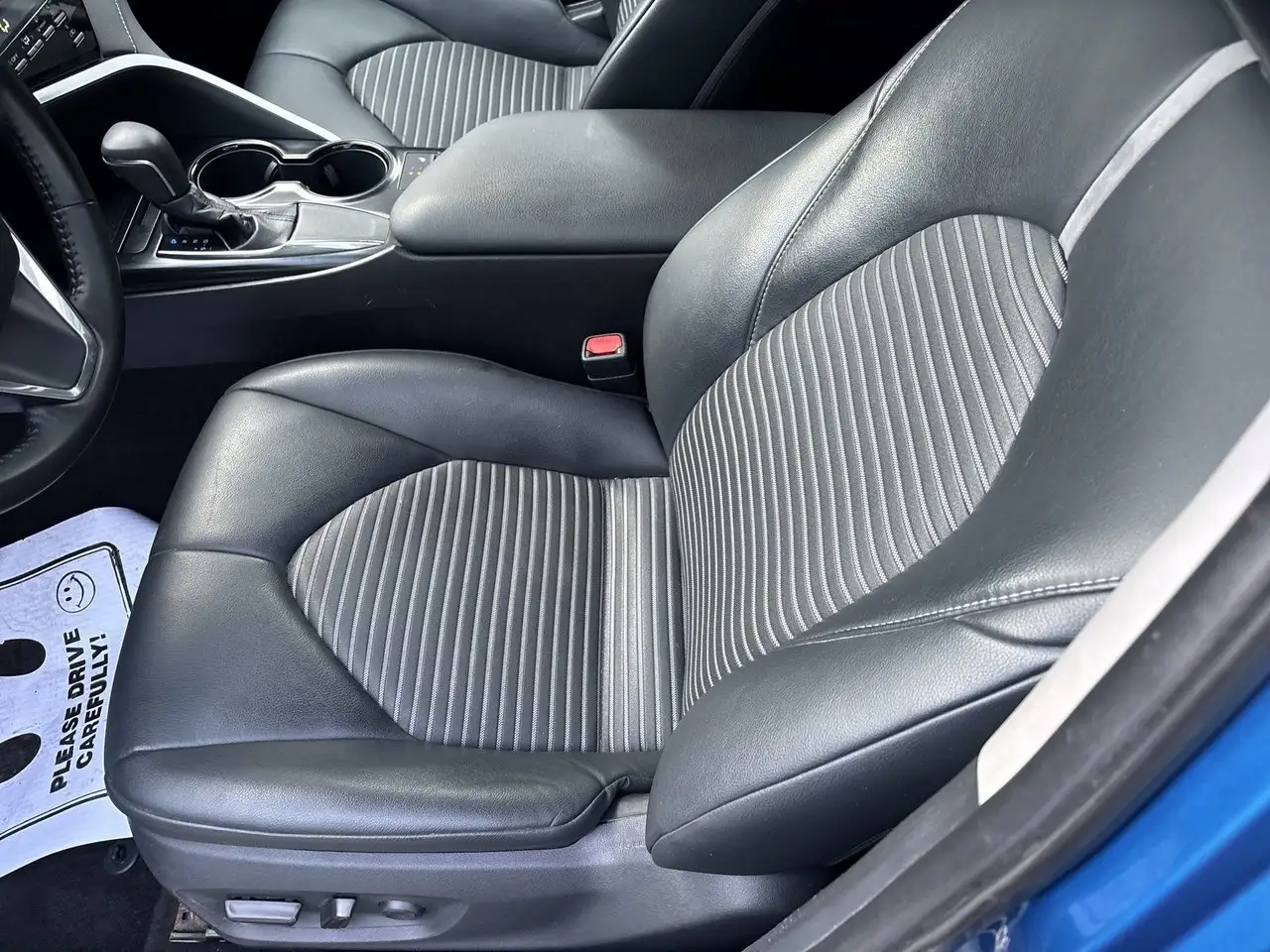Toyota Camry снимка Toyota Camry