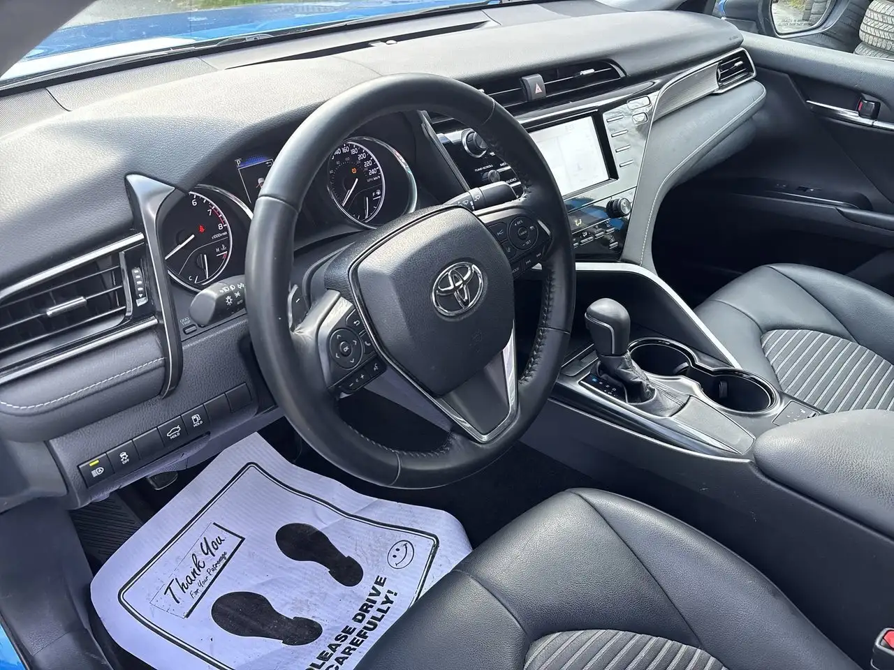 Toyota Camry снимка Toyota Camry