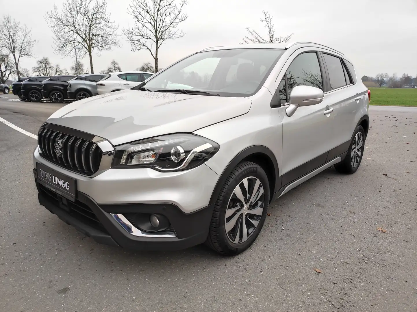 Suzuki SX4 S-Cross 1,4 DITC Allgrip flash Silber - 1