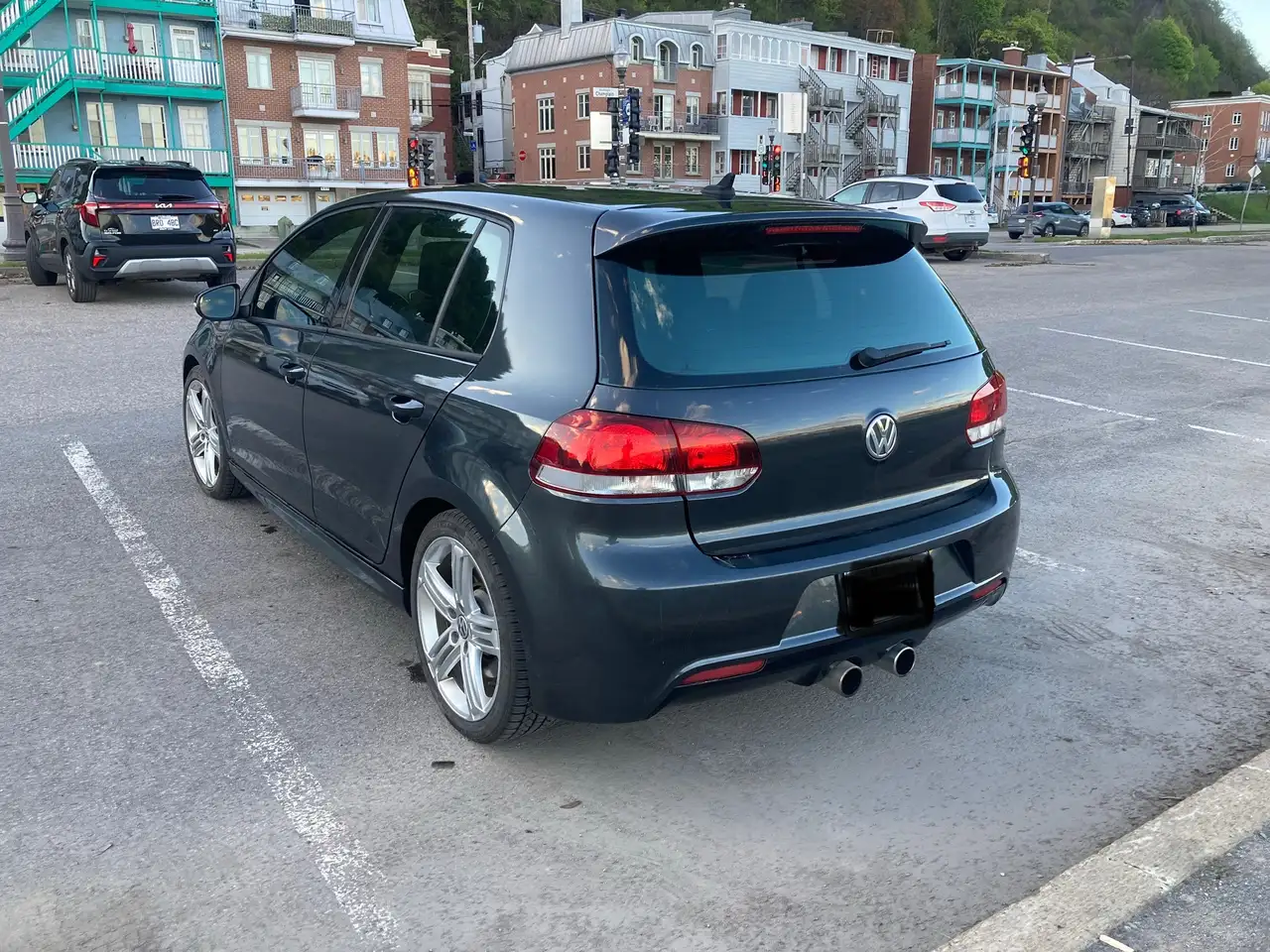 Volkswagen Golf R снимка Volkswagen Golf R