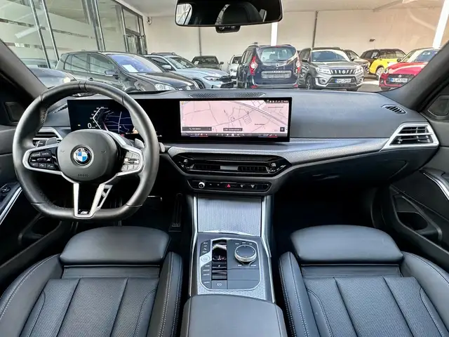 BMW 3 Series view 14