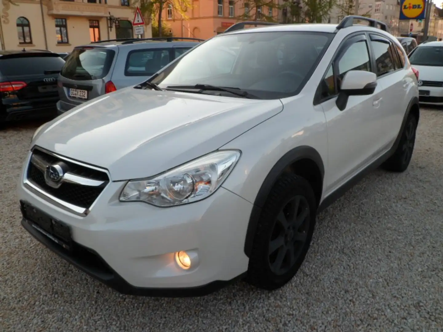 Subaru XV 2.0i Comfort *TOP ZUSTAND; TÜV NEU* Weiß - 2
