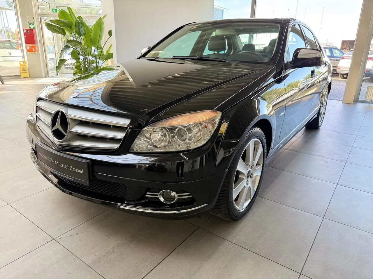 Mercedes-Benz C 320