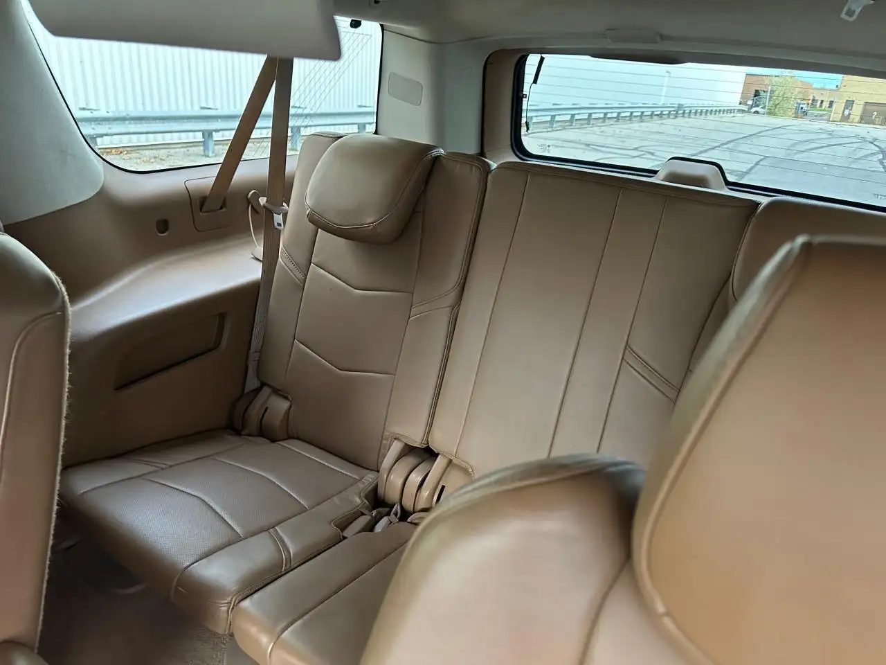 Cadillac Escalade снимка Cadillac Escalade