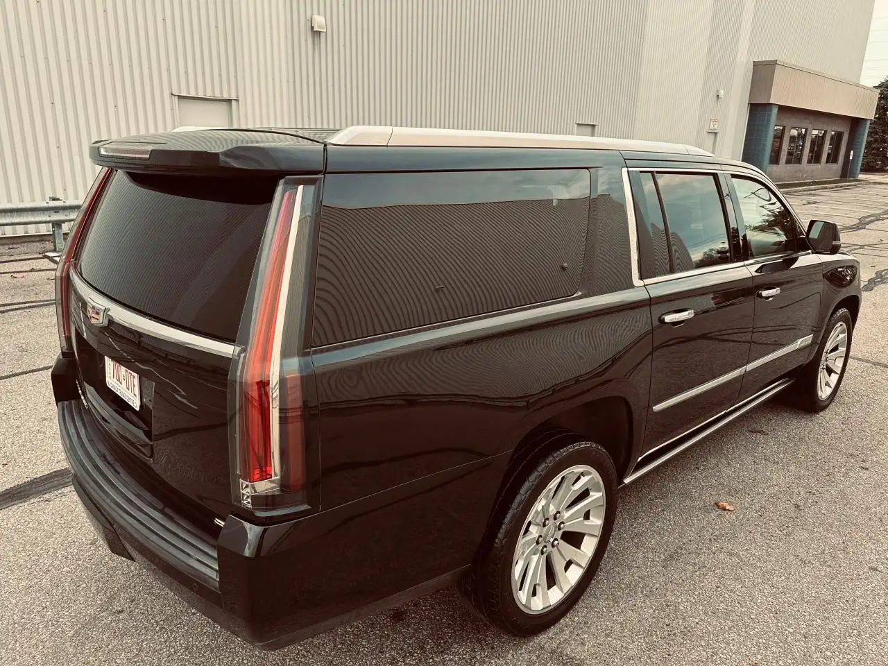 Cadillac Escalade снимка Cadillac Escalade