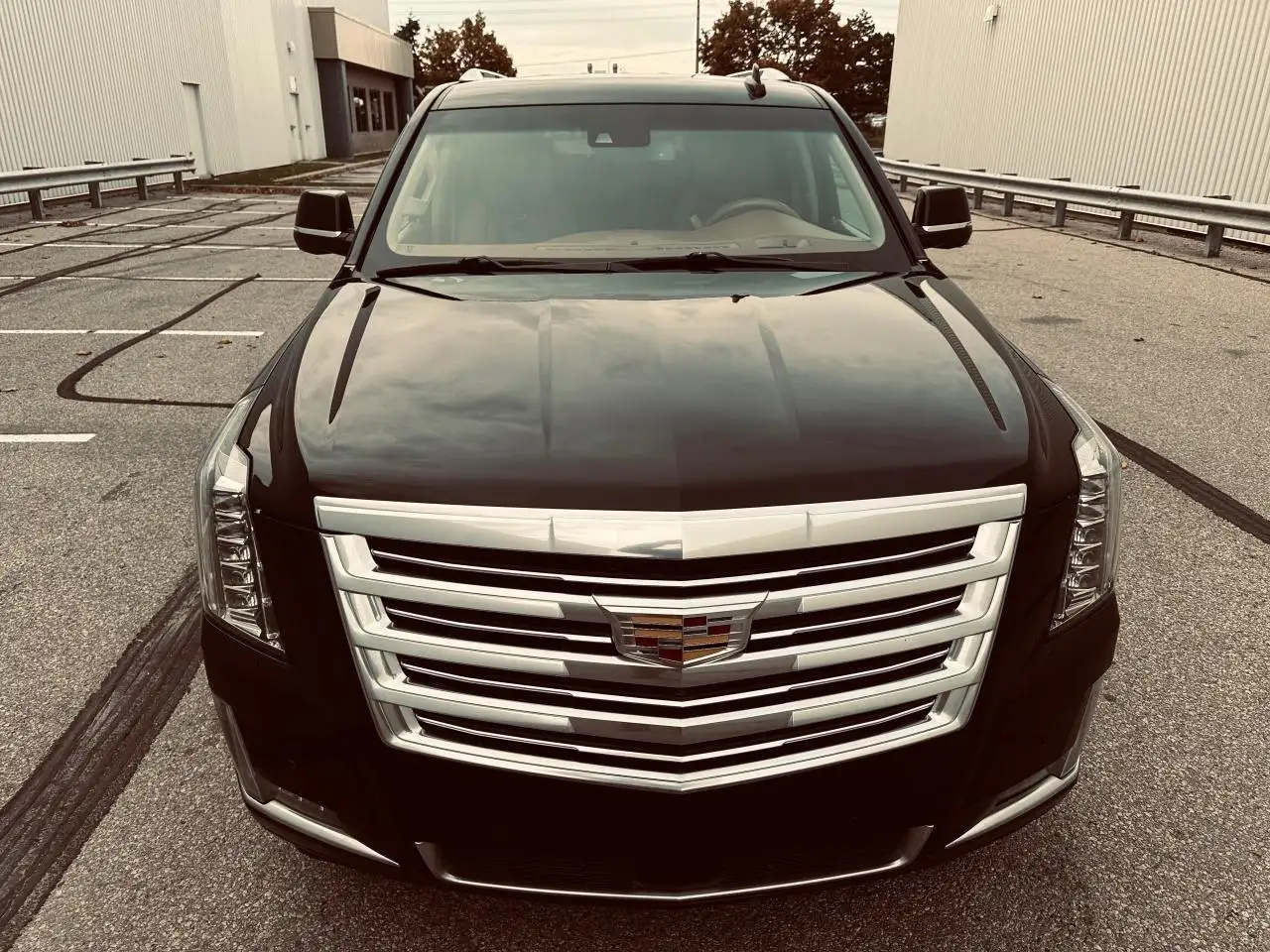 Cadillac Escalade снимка Cadillac Escalade