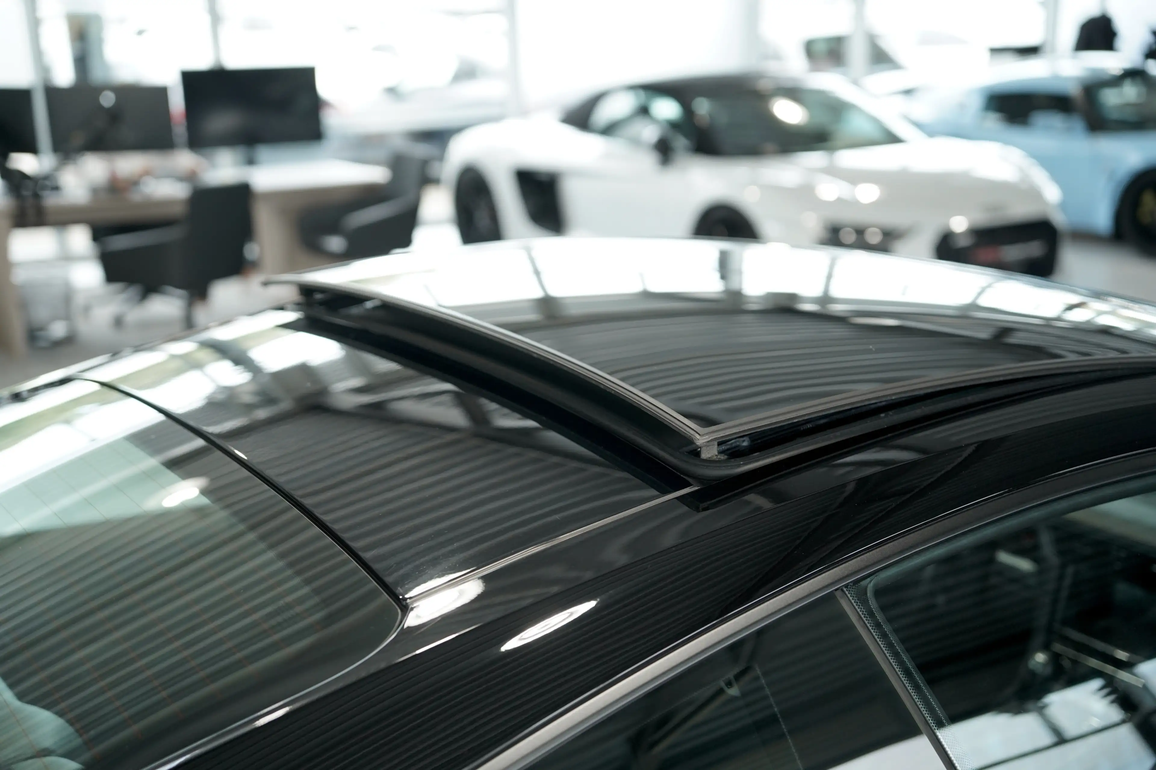 Porsche 911 Carrera PDK Coupé *Black Ed. *Approved — photo 13
