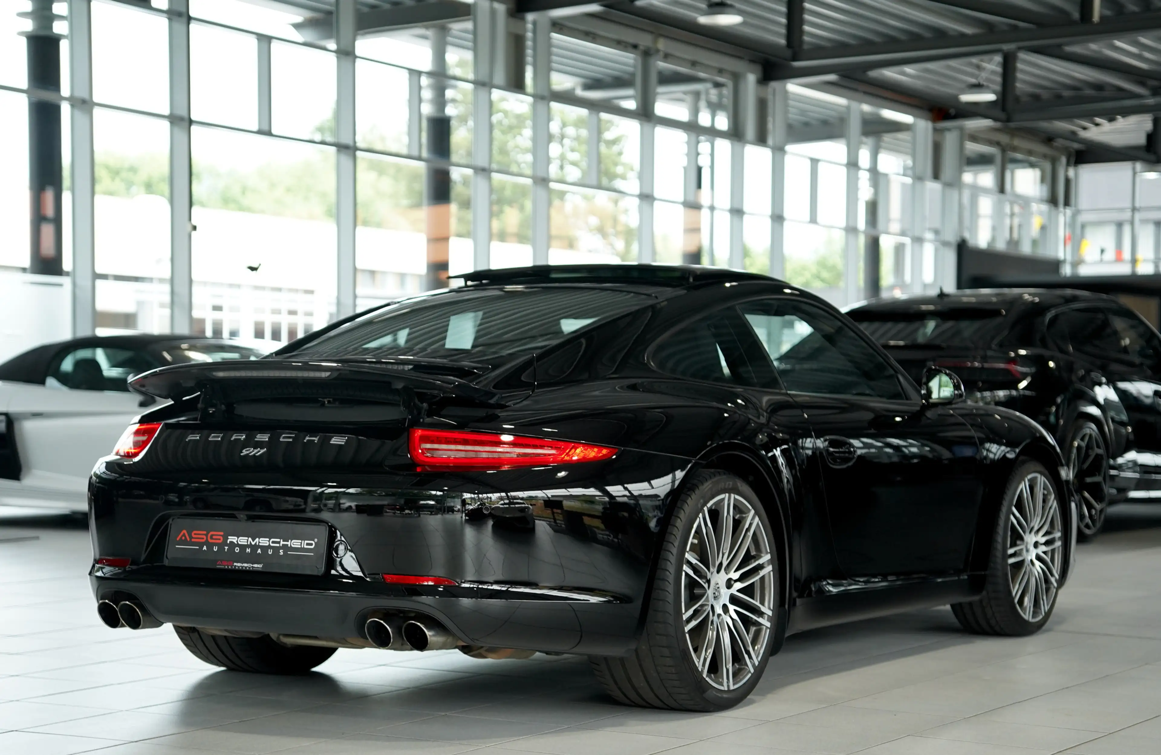 Porsche 911 Carrera PDK Coupé *Black Ed. *Approved — photo 8