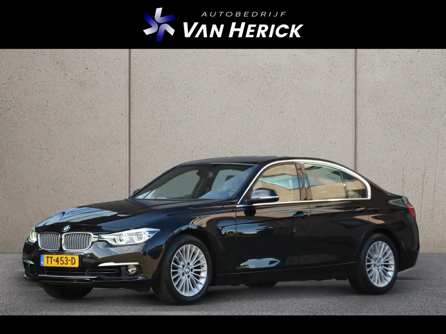 BMW 318 3-serie 318i Luxury Edition Automaat | Sportstoele Zwart - 1