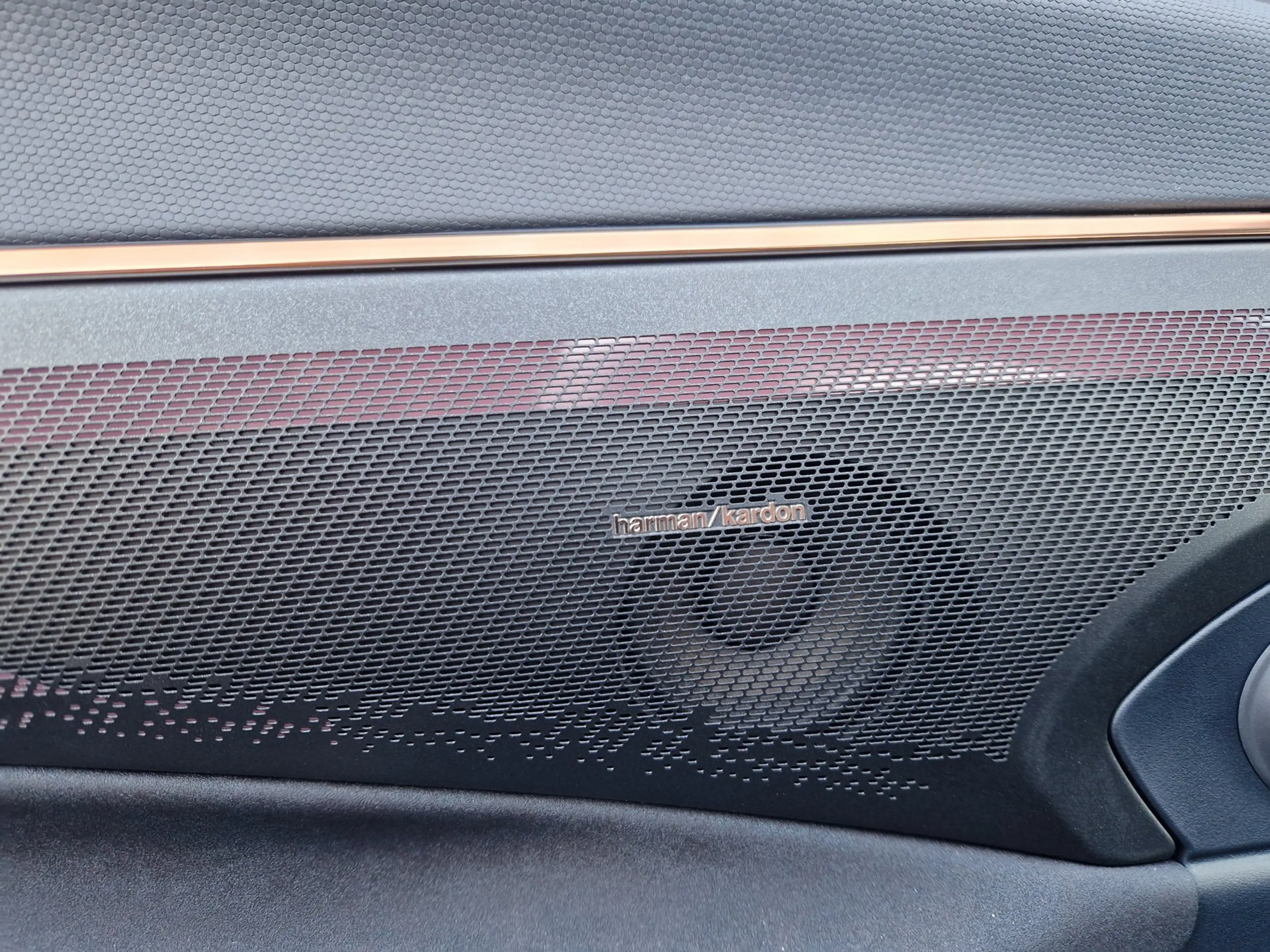 Lynk & Co 08 1.5 More — photo 11