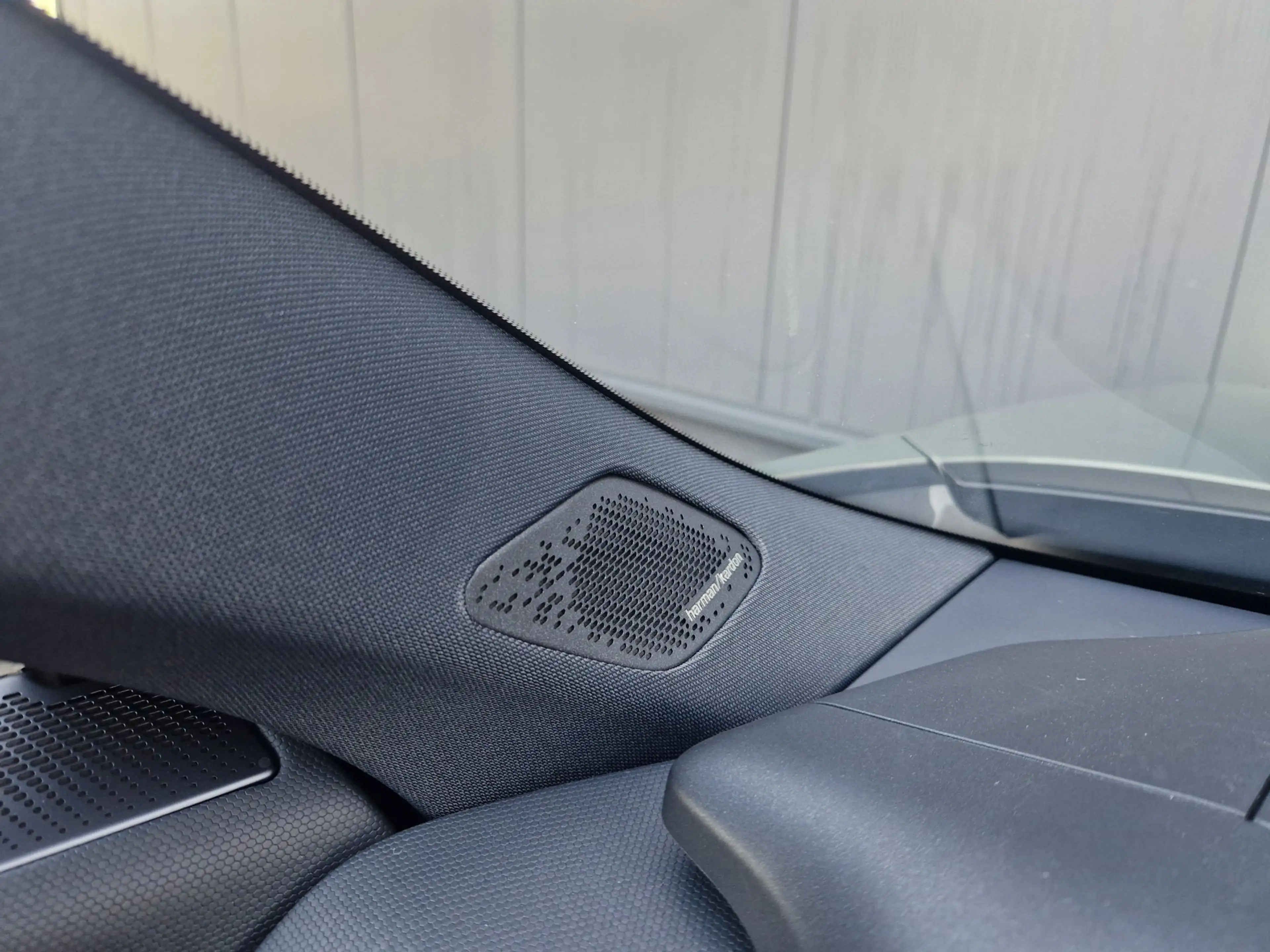 Lynk & Co 08 1.5 More — photo 36