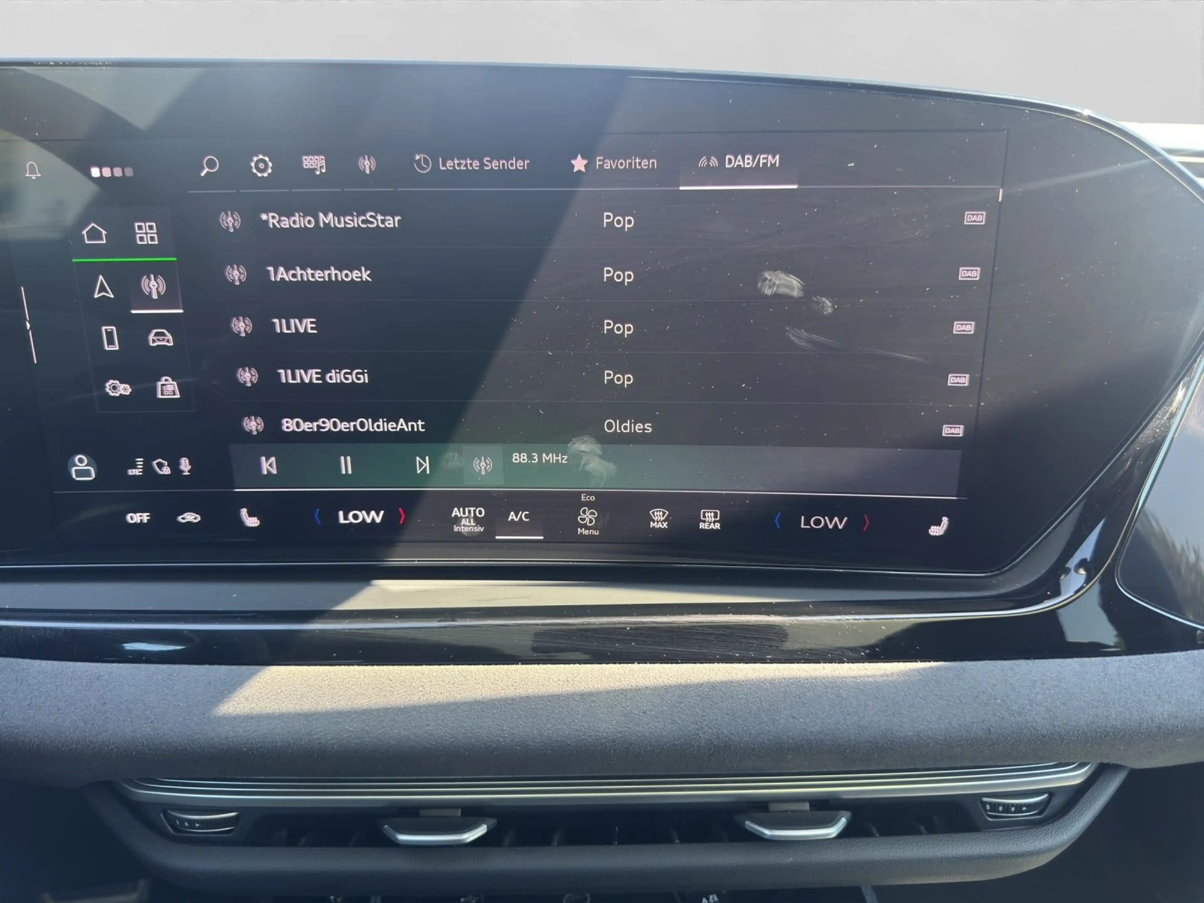 Audi A6 TFSI Q 2x S LINE PANO LM20 ALACANTARA B — photo 13