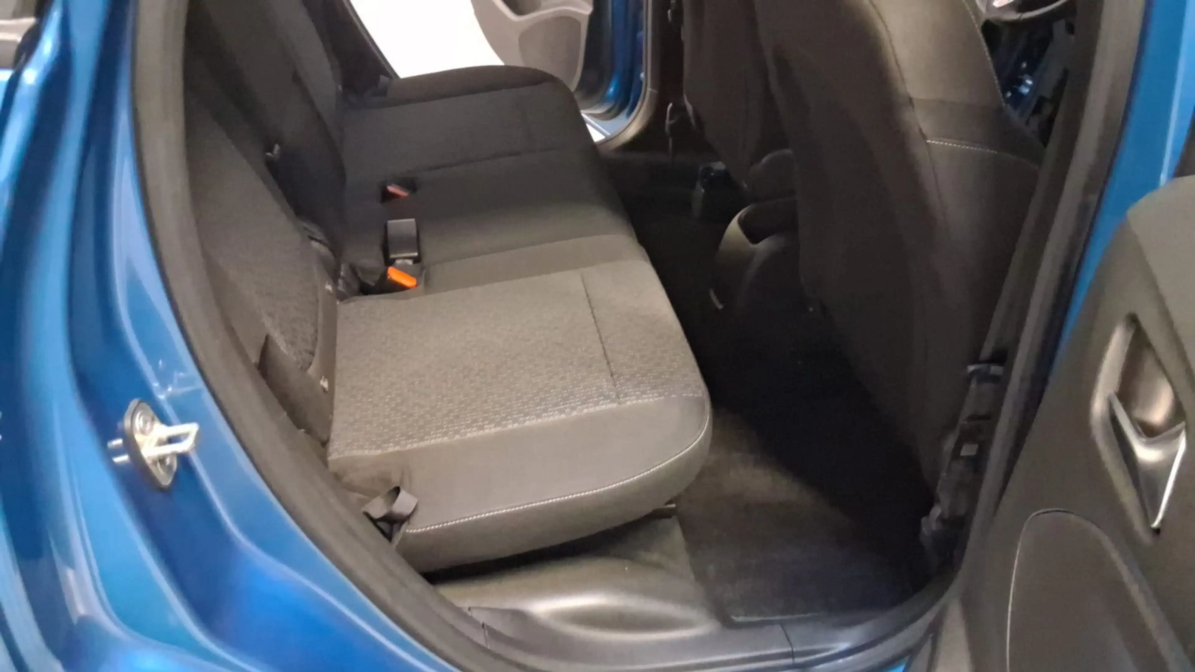 Opel Crossland X Aut. Temp. Navi Sitzh. Kamera — photo 10