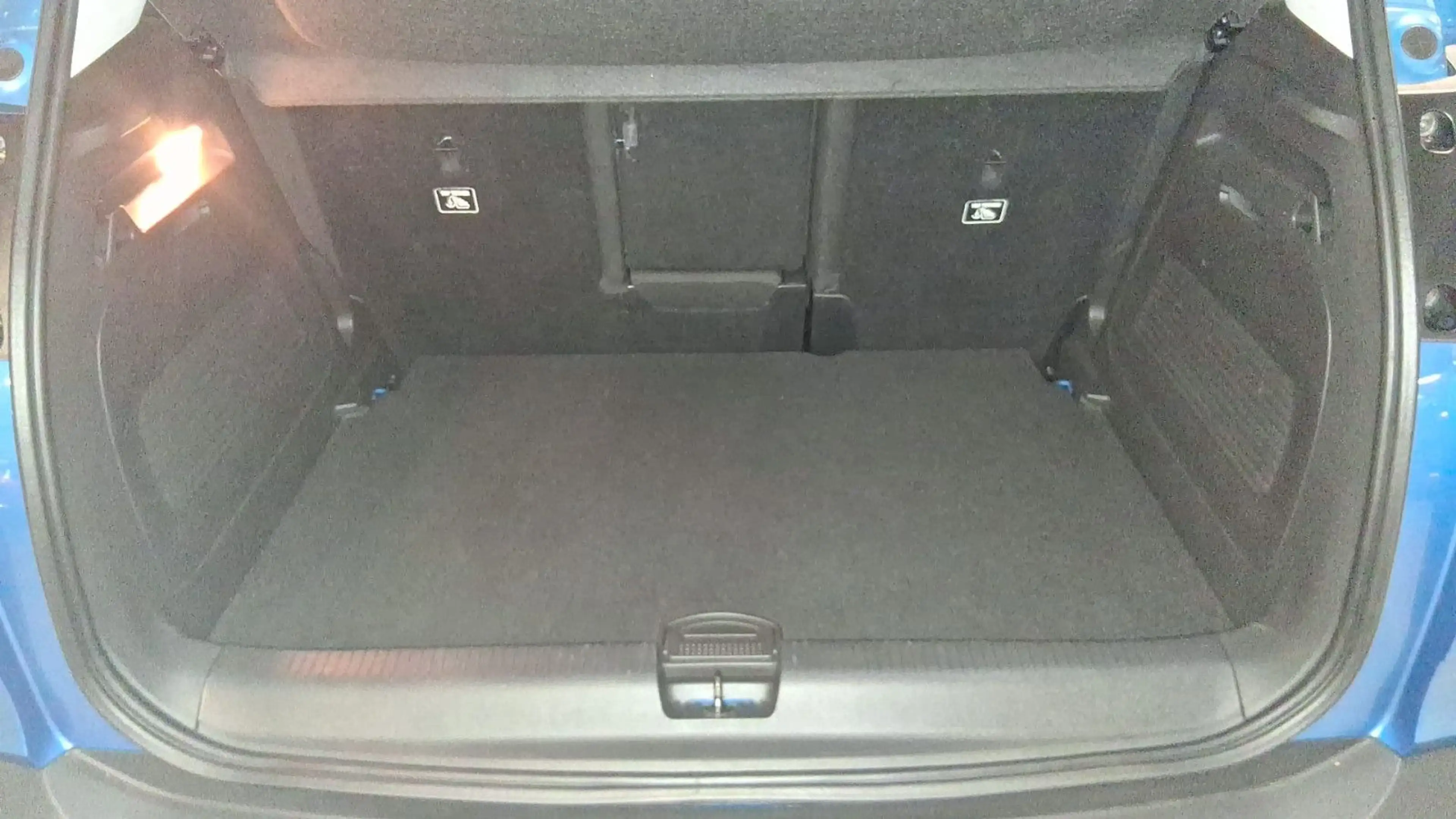 Opel Crossland X Aut. Temp. Navi Sitzh. Kamera — photo 11