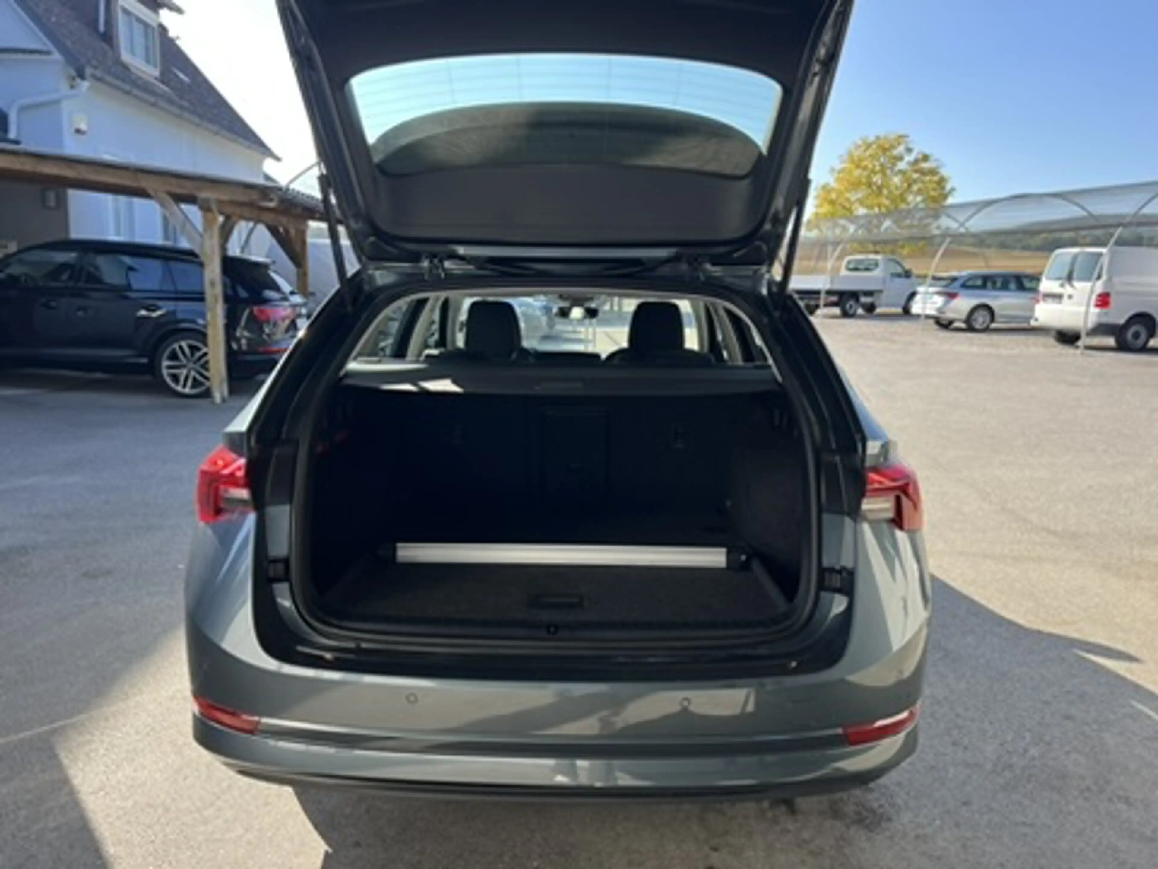 Skoda Octavia Combi 2,0 TDI Ambition DSG LED/NAVIGATION/ASSISTENTEN — photo 15