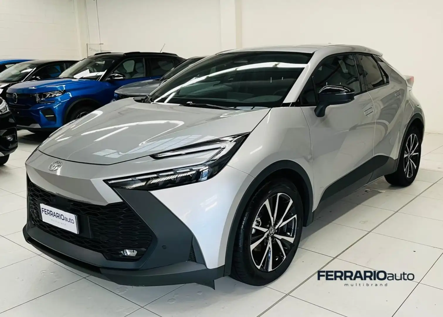 Toyota C-HR C-HR II 1.8 hev Trend fwd e-cvt Argent - 1