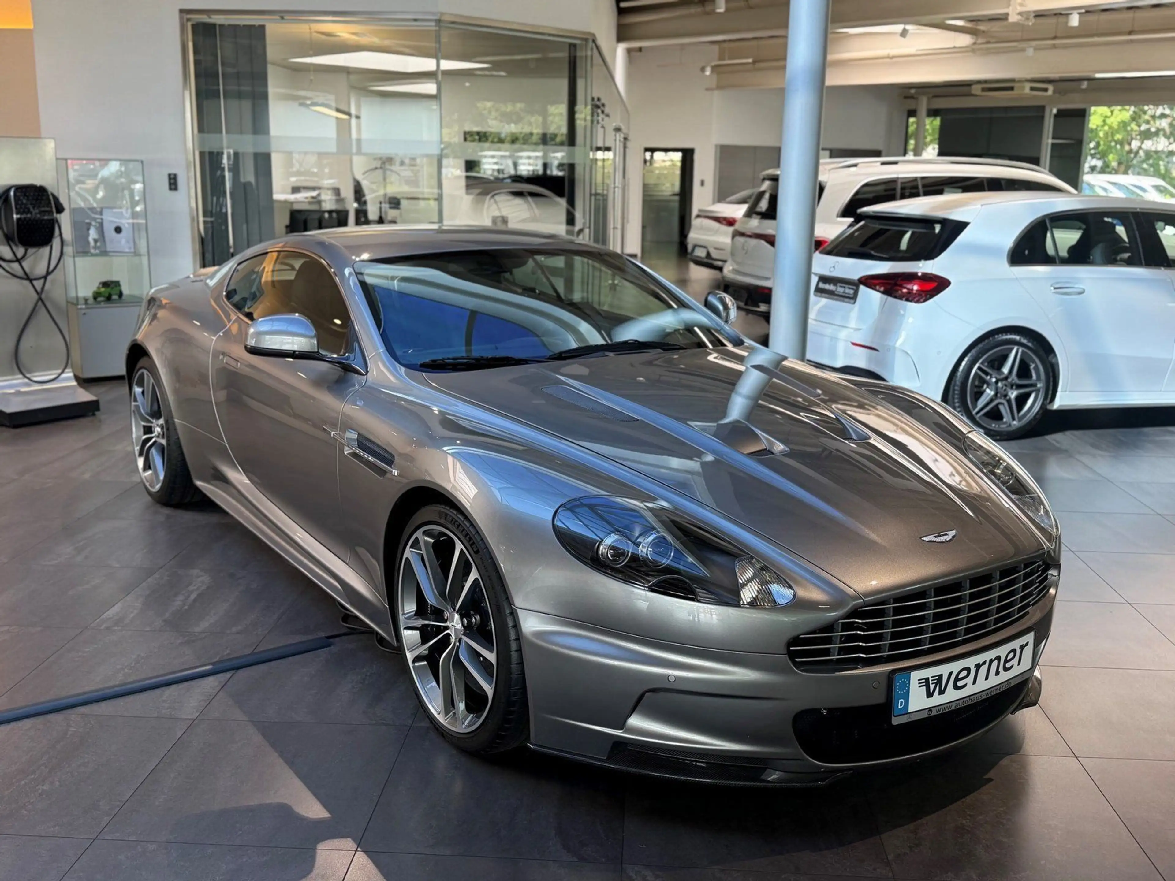 Aston Martin DBS 6.0 Touchtronic V12 "Casino Royal" 007 grüßt — photo 3