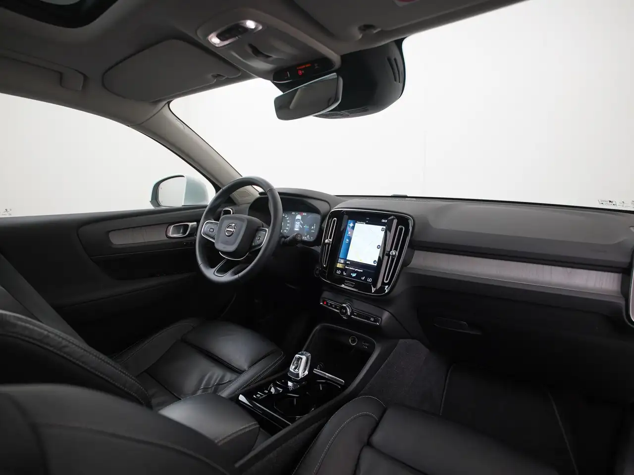 Volvo XC40 1.5 T5 Recharge Inscription Trekhaak Panoramad, миниатюра 2