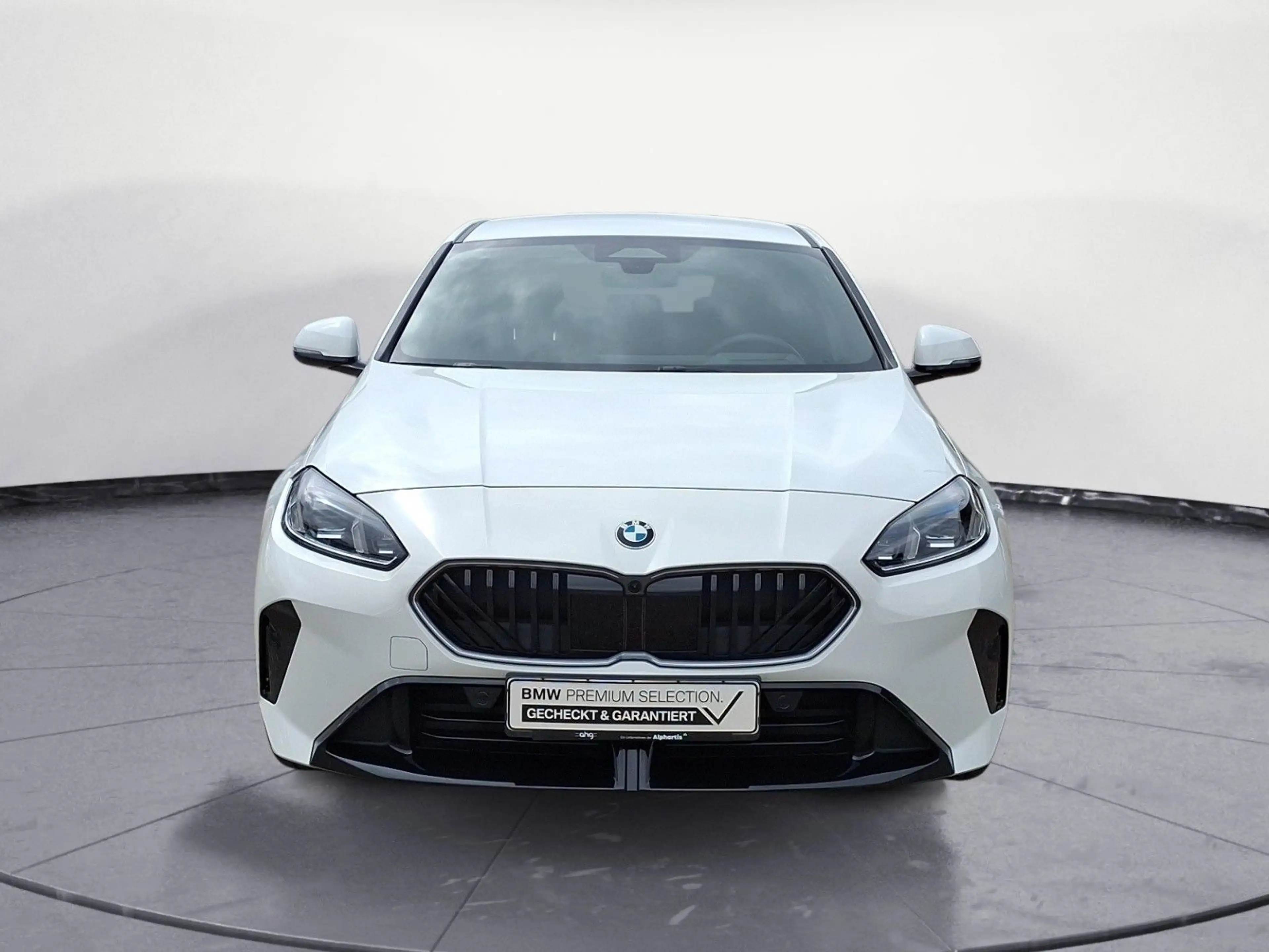 BMW 120 Steptronic M SPORT harman/kardon Iconic Glow — photo 8