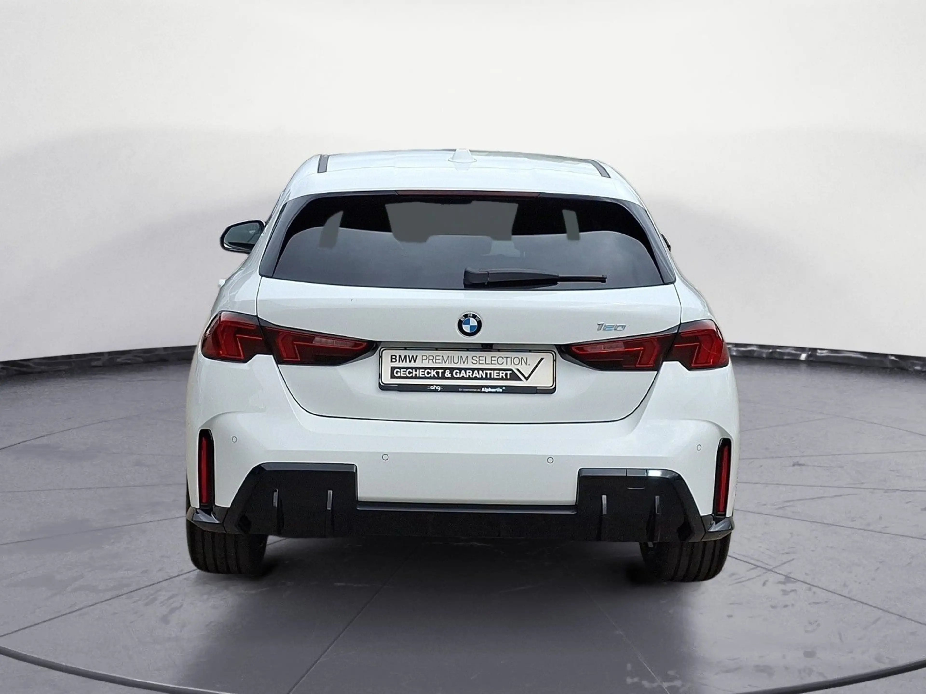 BMW 120 Steptronic M SPORT harman/kardon Iconic Glow — photo 5