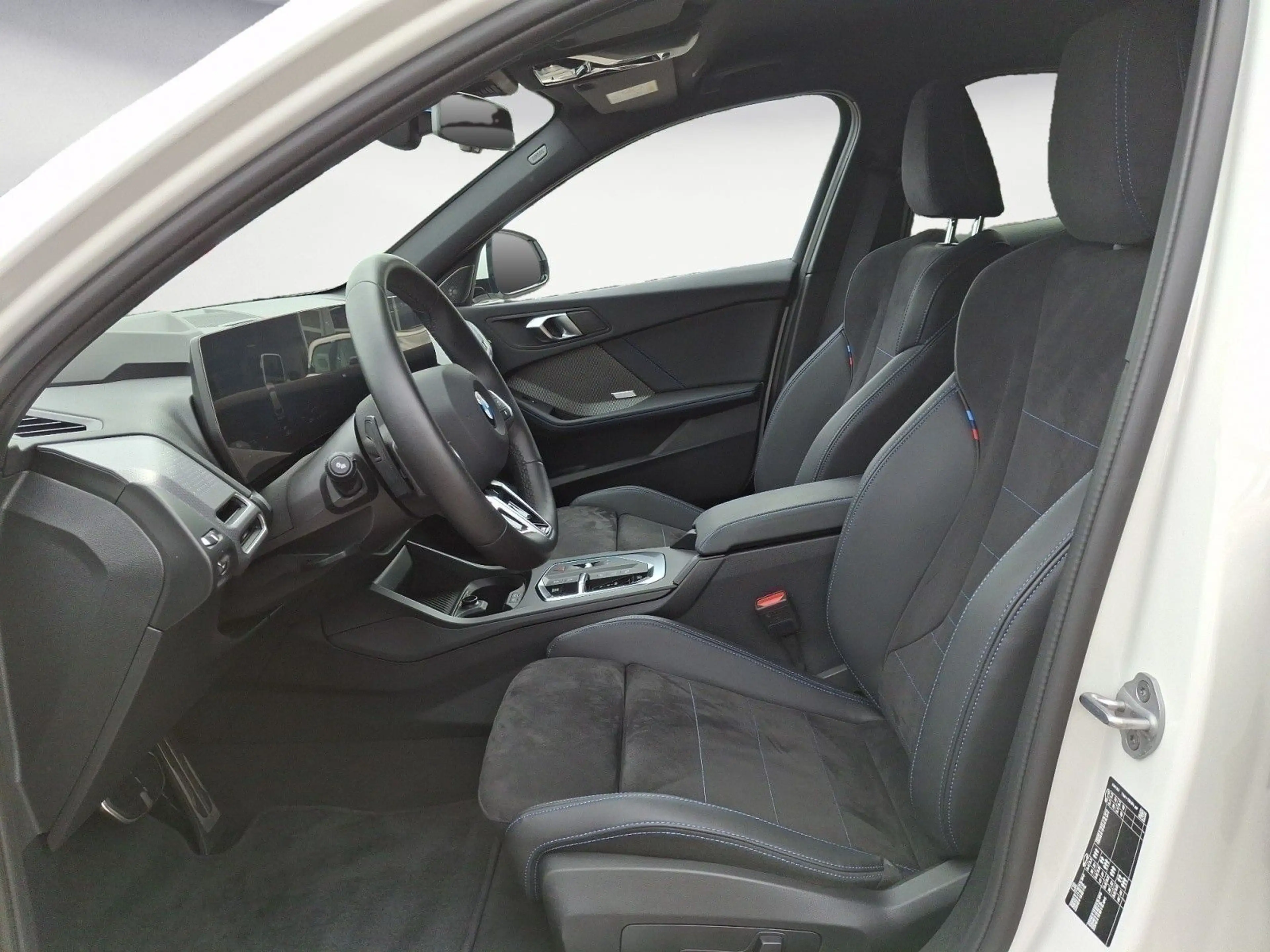 BMW 120 Steptronic M SPORT harman/kardon Iconic Glow — photo 10