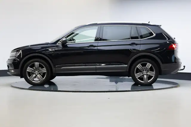 Volkswagen Tiguan Allspace view 19