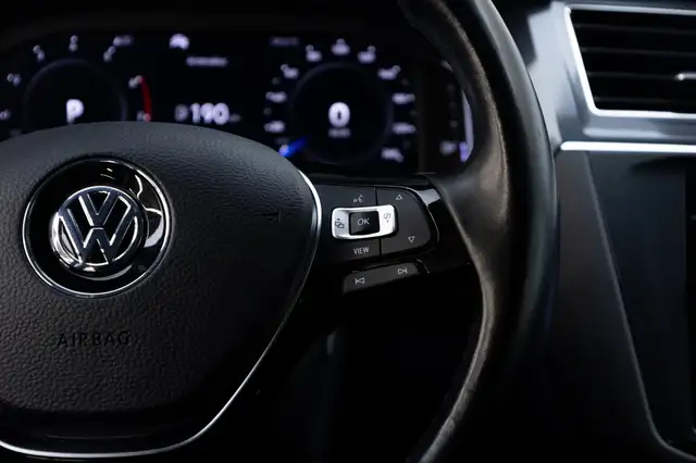 Volkswagen Tiguan Allspace view 10