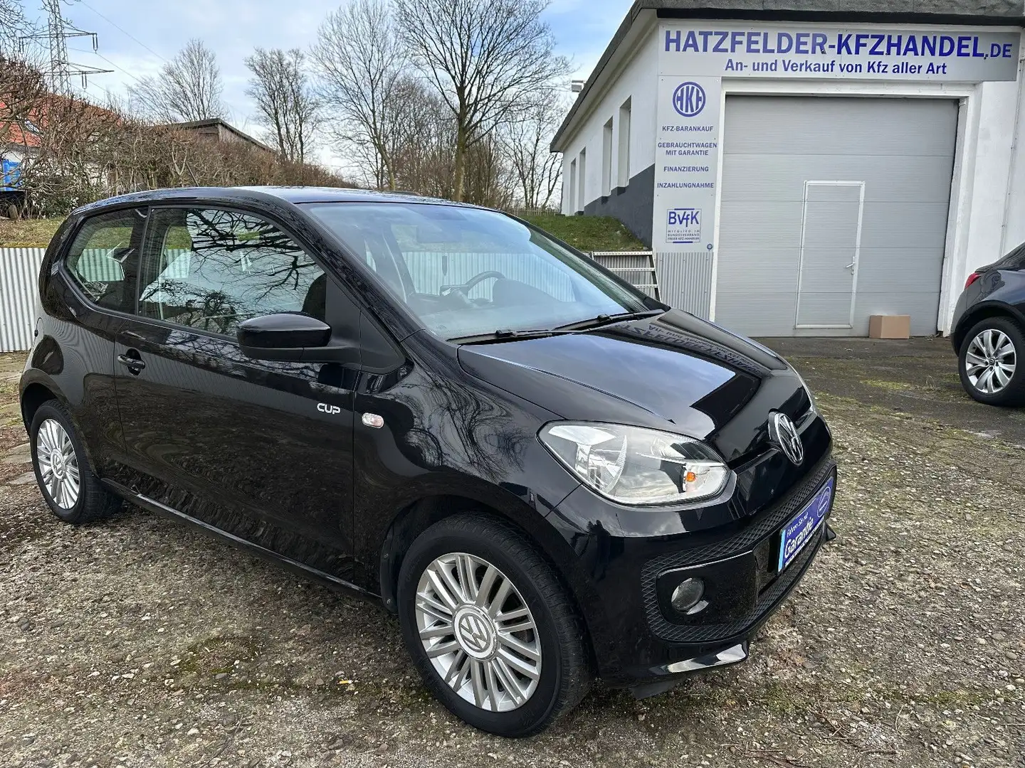 Volkswagen up! Cup up!Klima*Alu*Navi*Sitzheizung*nur 23tkm* Schwarz - 1