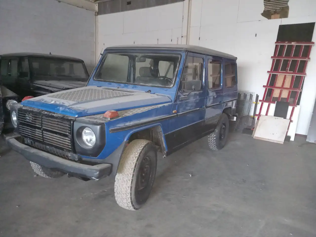 Mercedes-Benz 300 GD lang, foto 1
