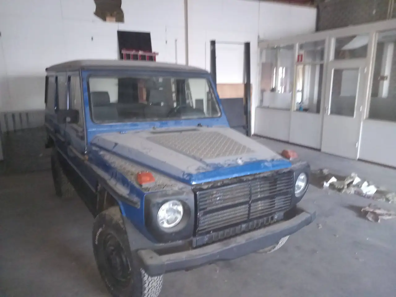 Mercedes-Benz 300 GD lang, foto 2