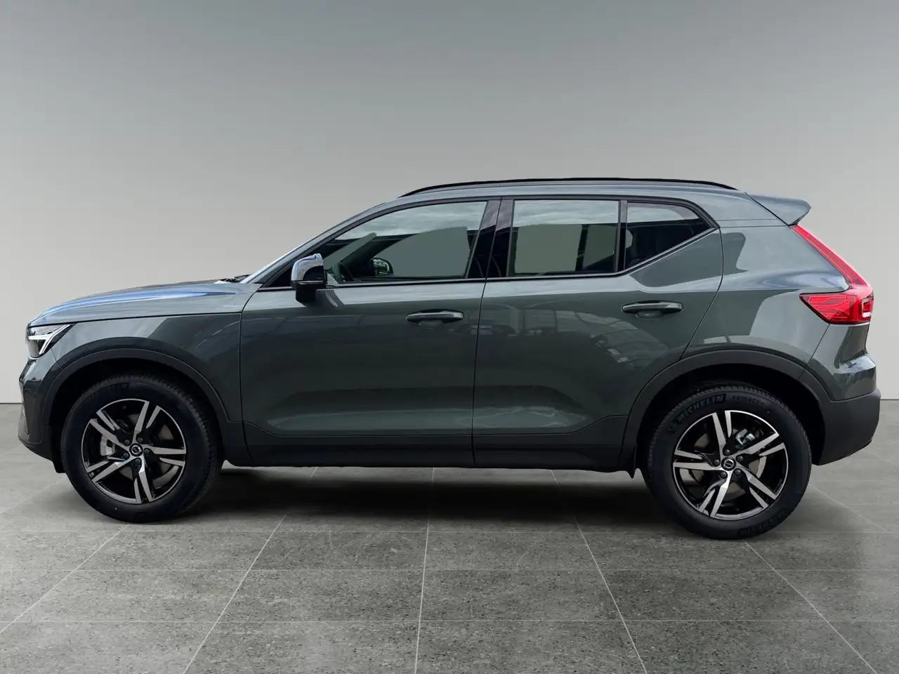 Volvo XC40 2026