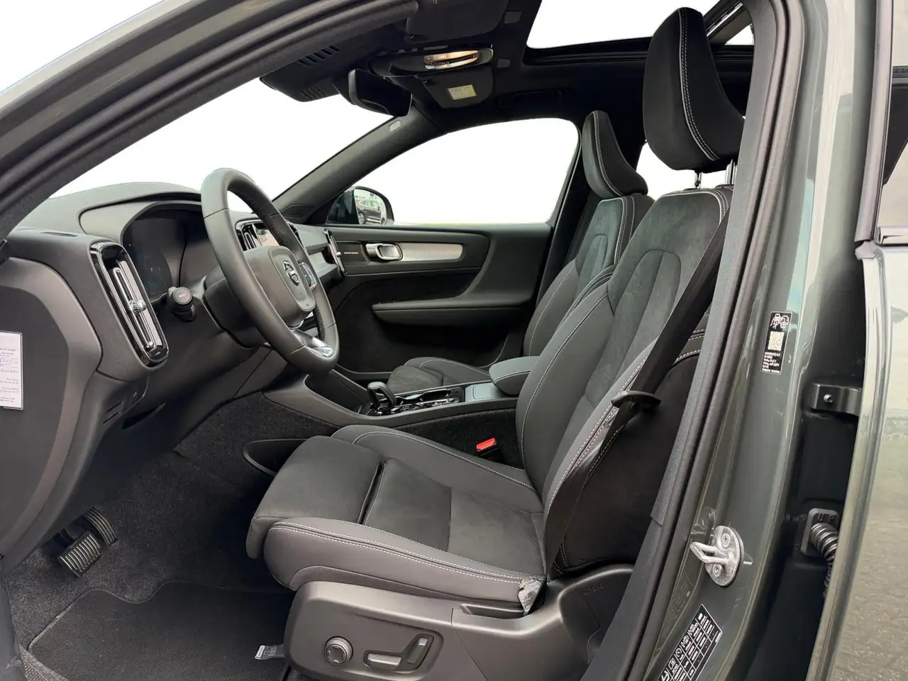 Volvo XC40 2026