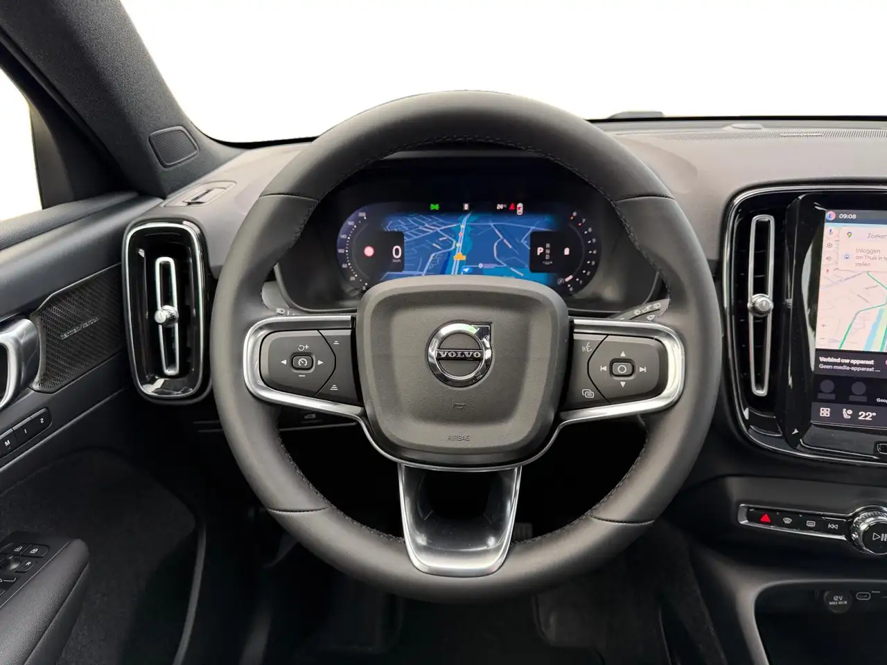 Volvo XC40 2026 — фото 13