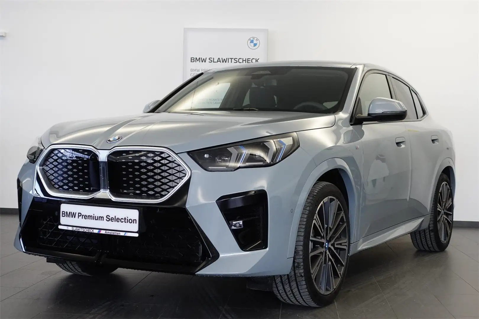 BMW iX2 xDrive30 U10 Gris - 1