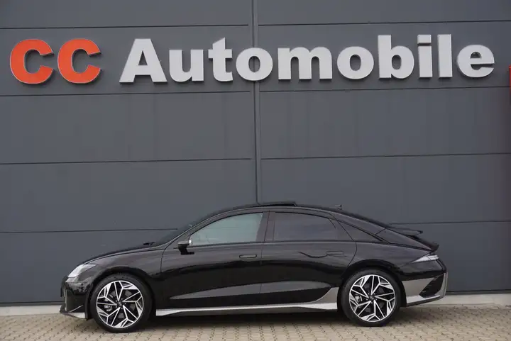 Hyundai IONIQ 6 Ioniq 6 Uniq 4WD/Matrix/20Zoll/Schiebedach/BOSE/