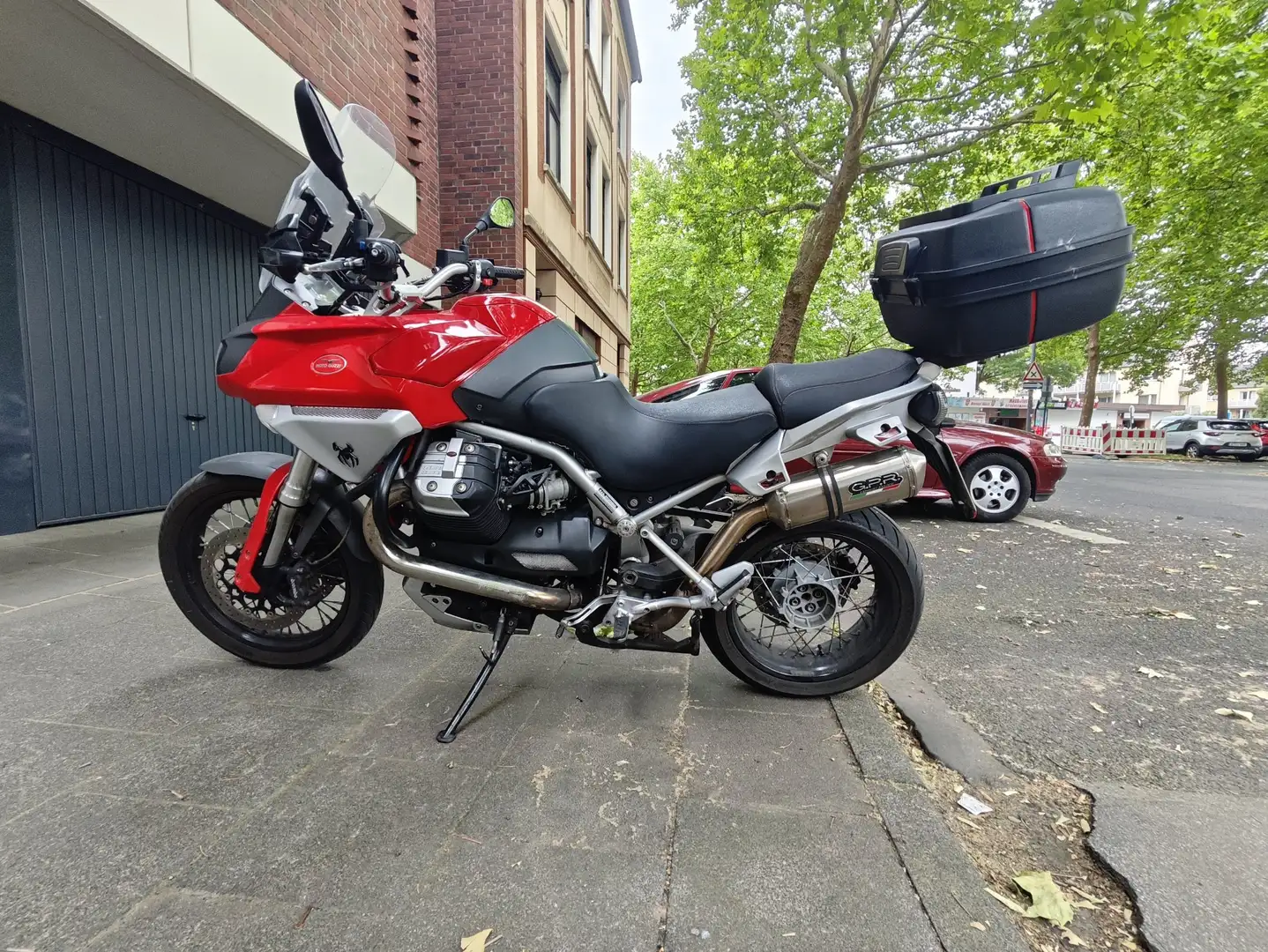 Moto Guzzi Stelvio 1200 Rot - 1