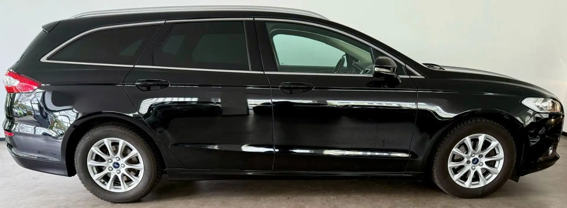 Ford Mondeo Turnier Business Edition,Navi,Shz,2xPDC, Zwart - 2