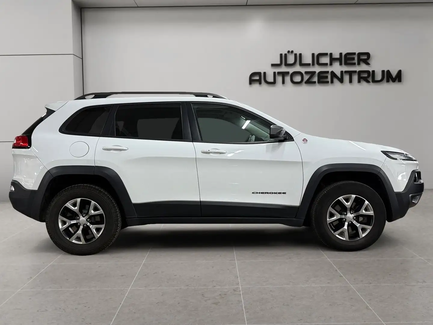 Jeep Cherokee 3.2 V6 Trailhawk 4WD Automatik, 2.Hand Blanc - 2