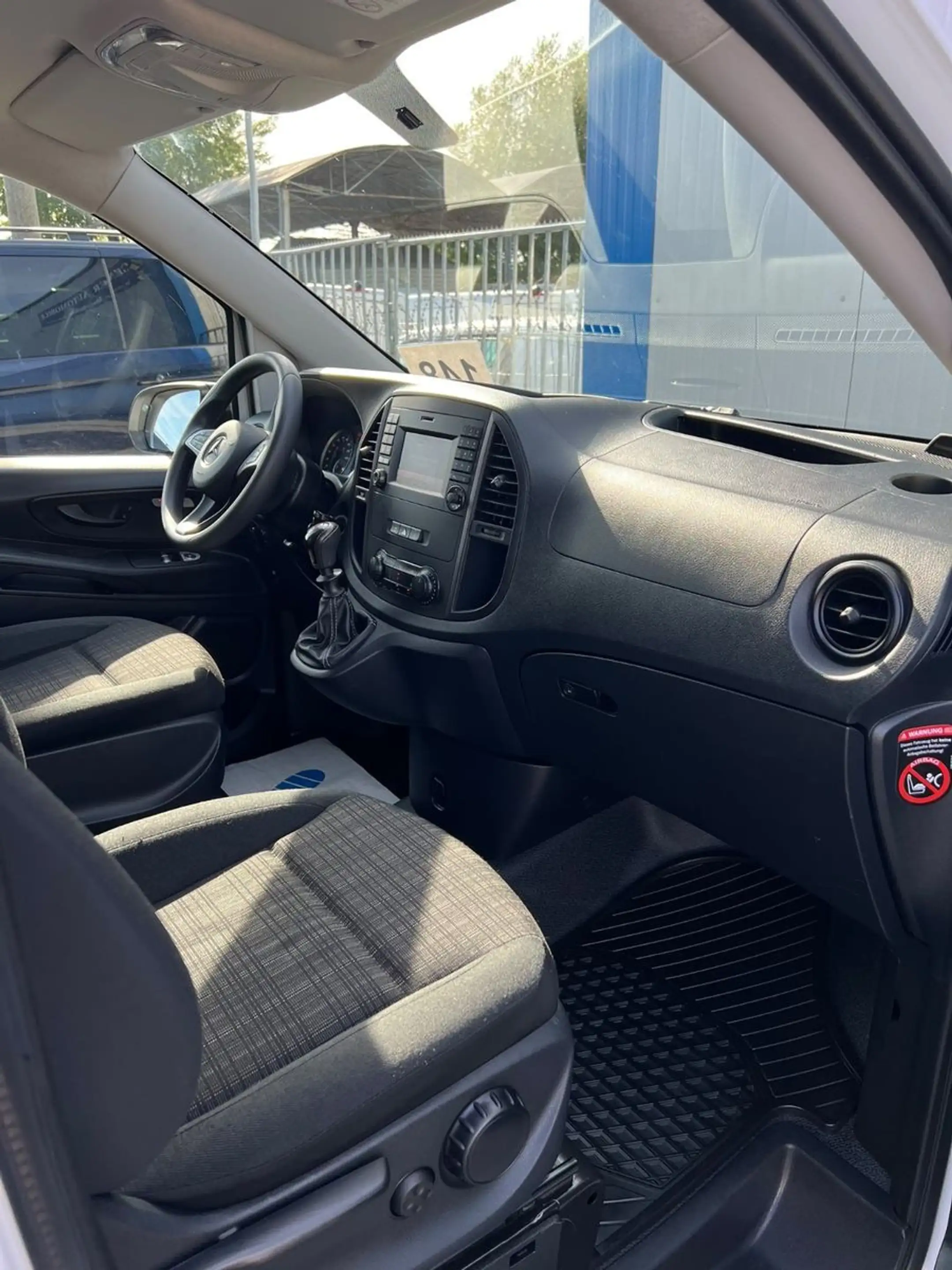 Mercedes-Benz Vito 114 LANG 6G KLIMA TEMPOMAT SITZHEIZUNG PDC — photo 15