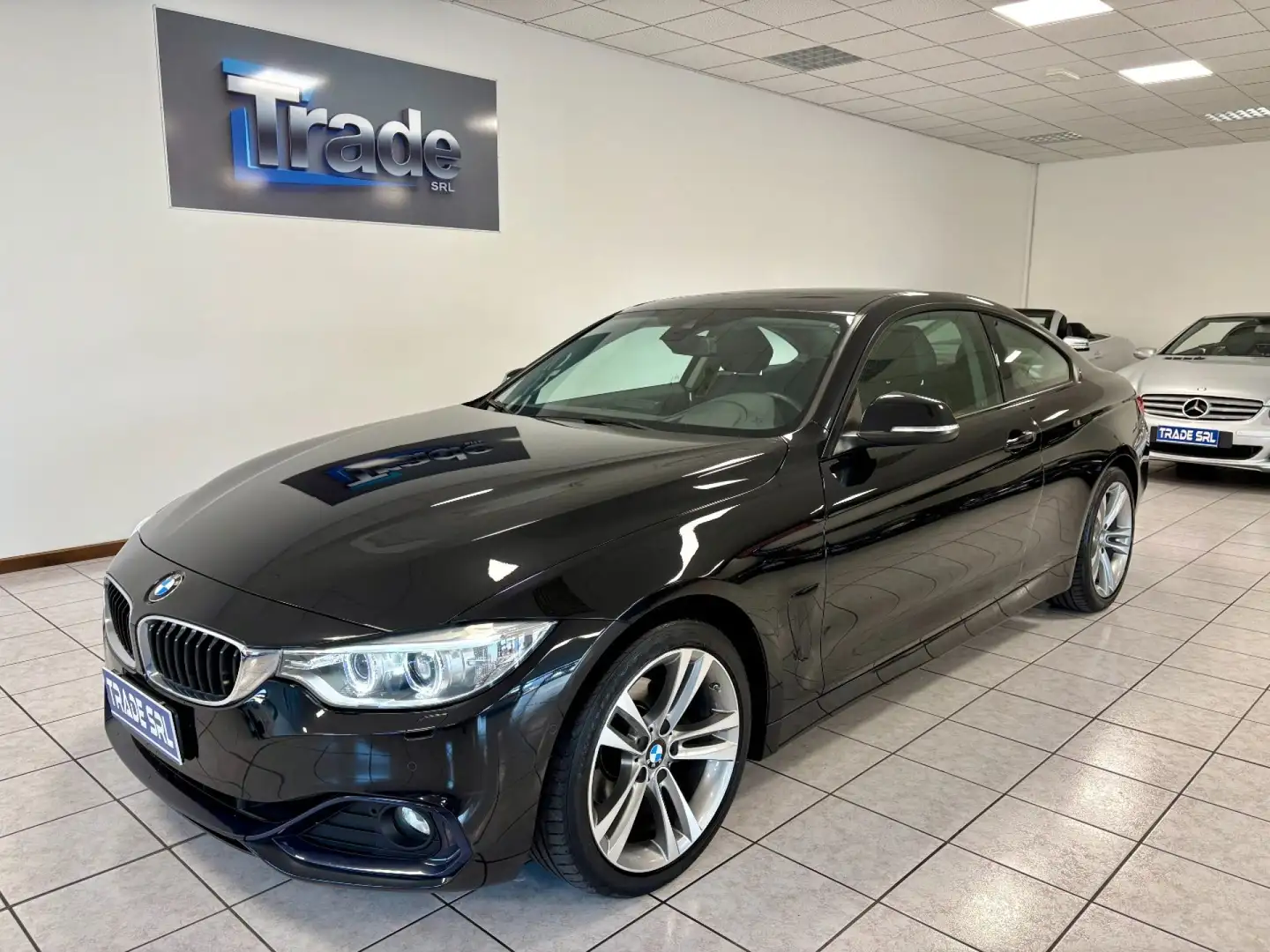 BMW 420 i Coupé Nero - 2
