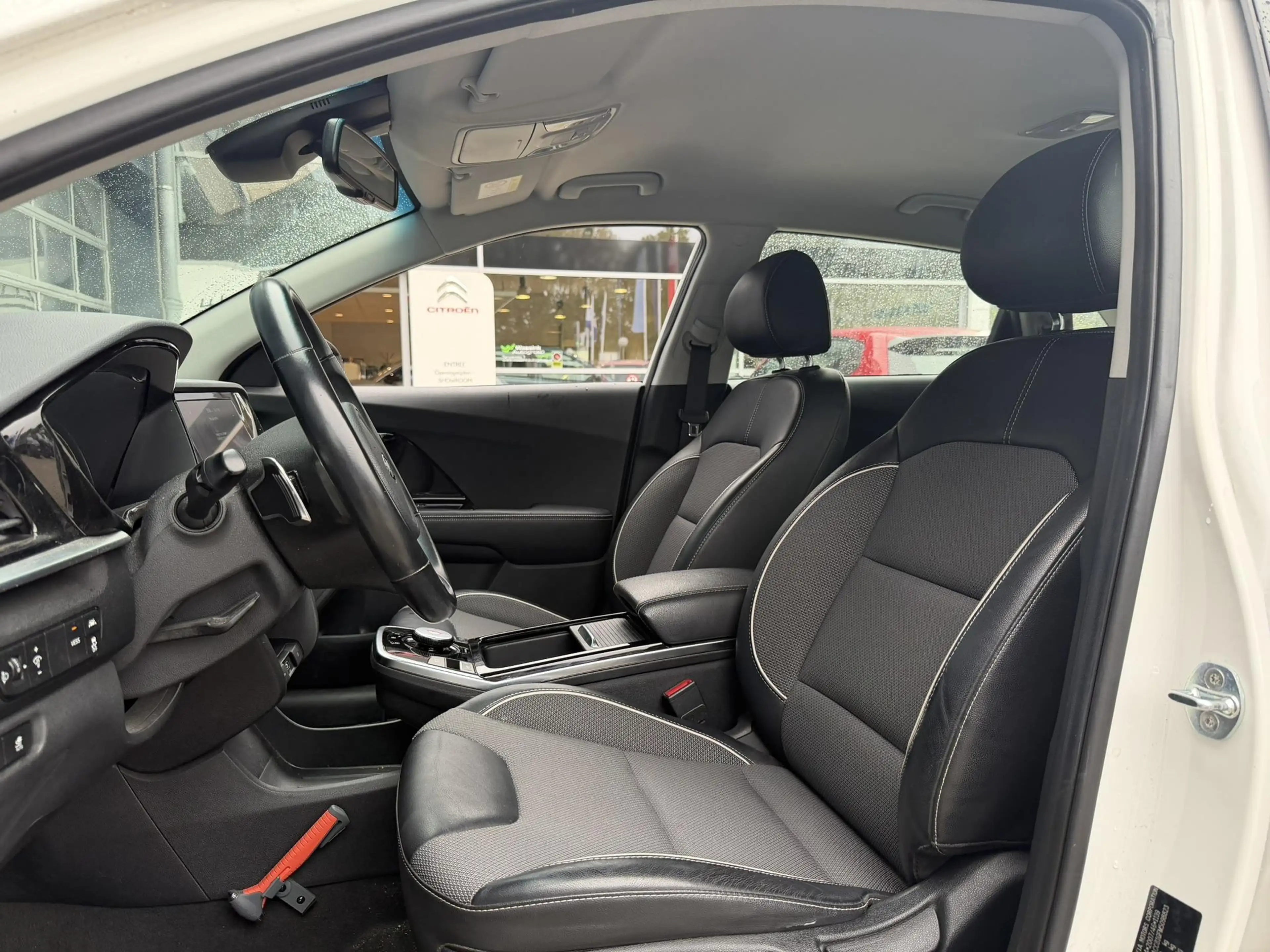 Kia e-Niro DynamicLine 64 kWh SOH 95,7% | Achteruitrijcamera — photo 13