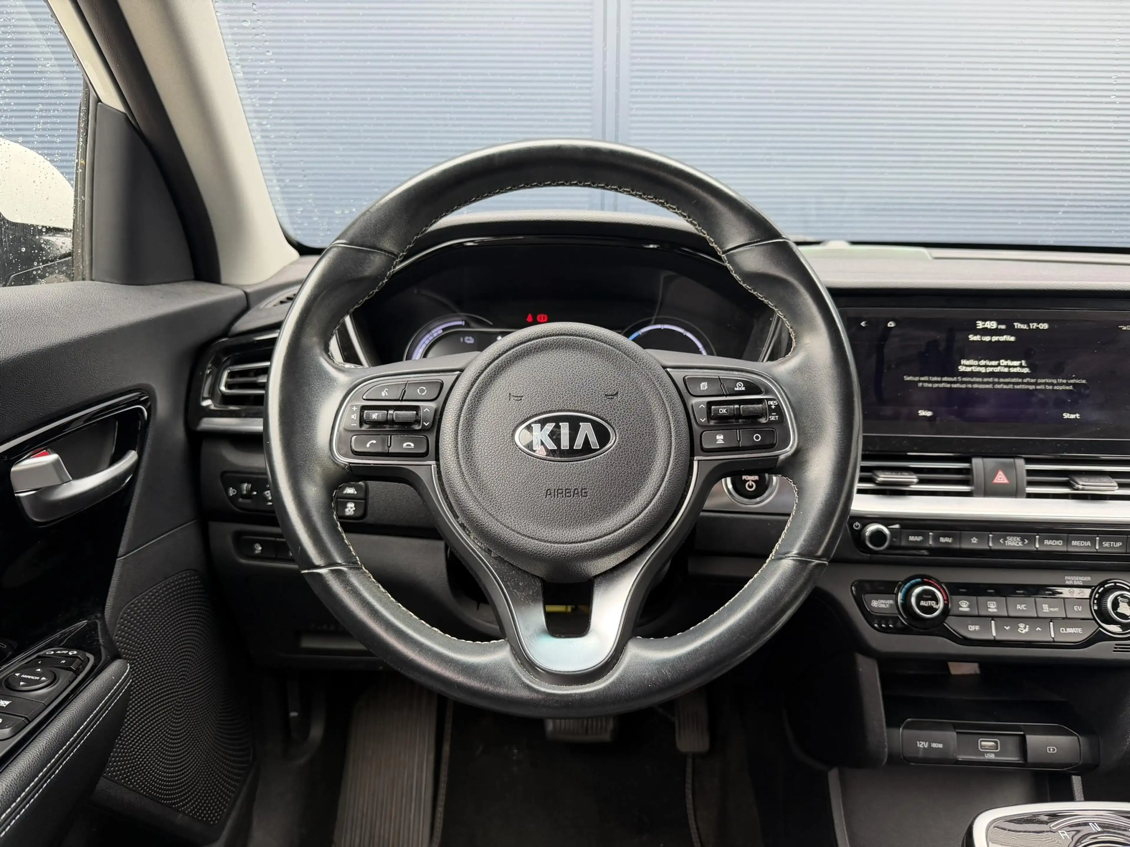 Kia e-Niro DynamicLine 64 kWh SOH 95,7% | Achteruitrijcamera — photo 9