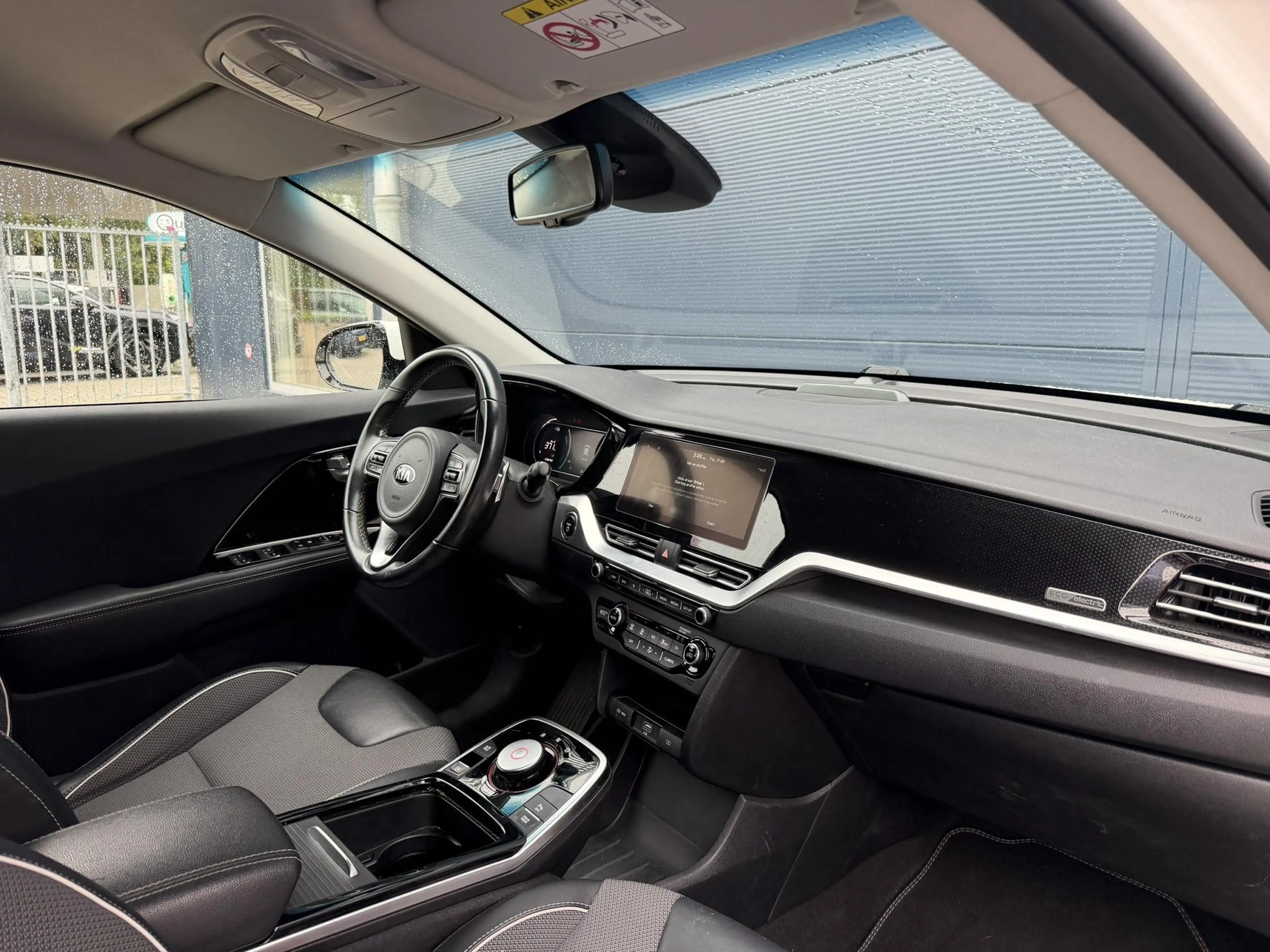 Kia e-Niro DynamicLine 64 kWh SOH 95,7% | Achteruitrijcamera — photo 11
